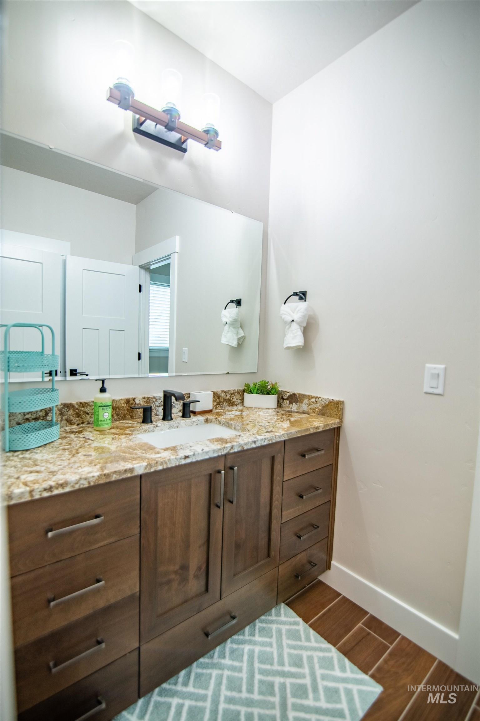 11236 White River St. Property Photo 37