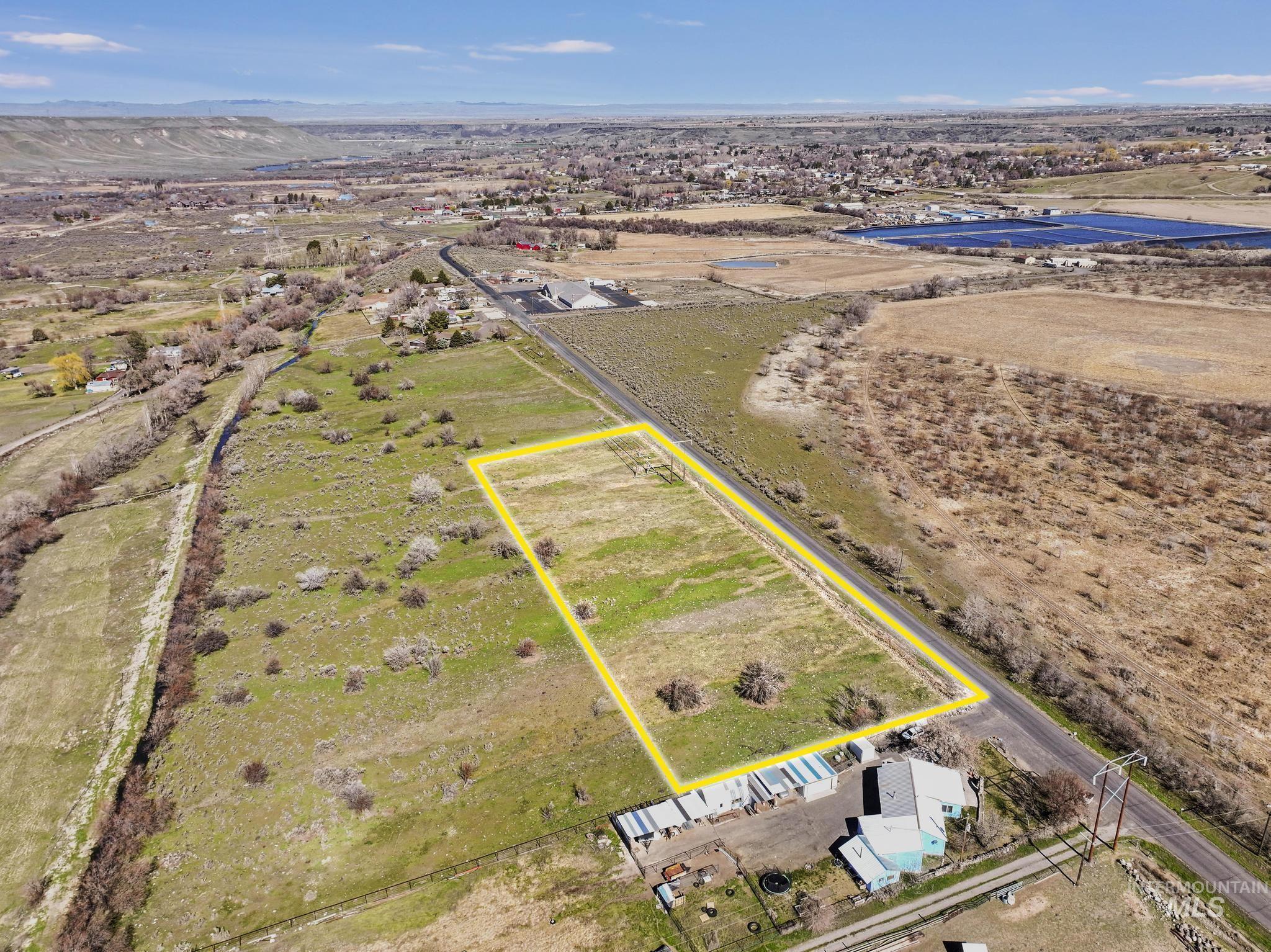 Tbd Lot 4 900 E Property Photo 2