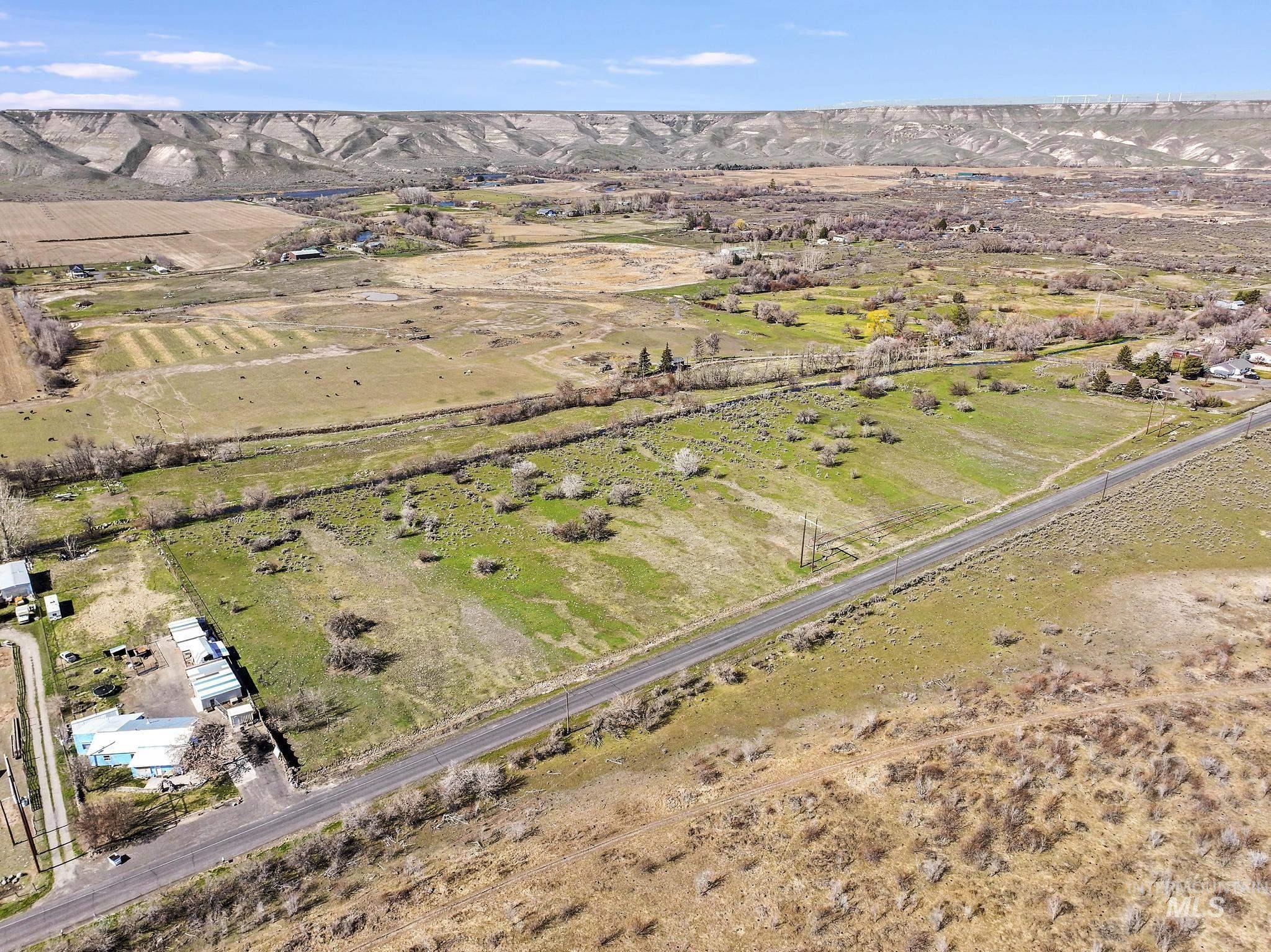 Tbd Lot 4 900 E Property Photo 3