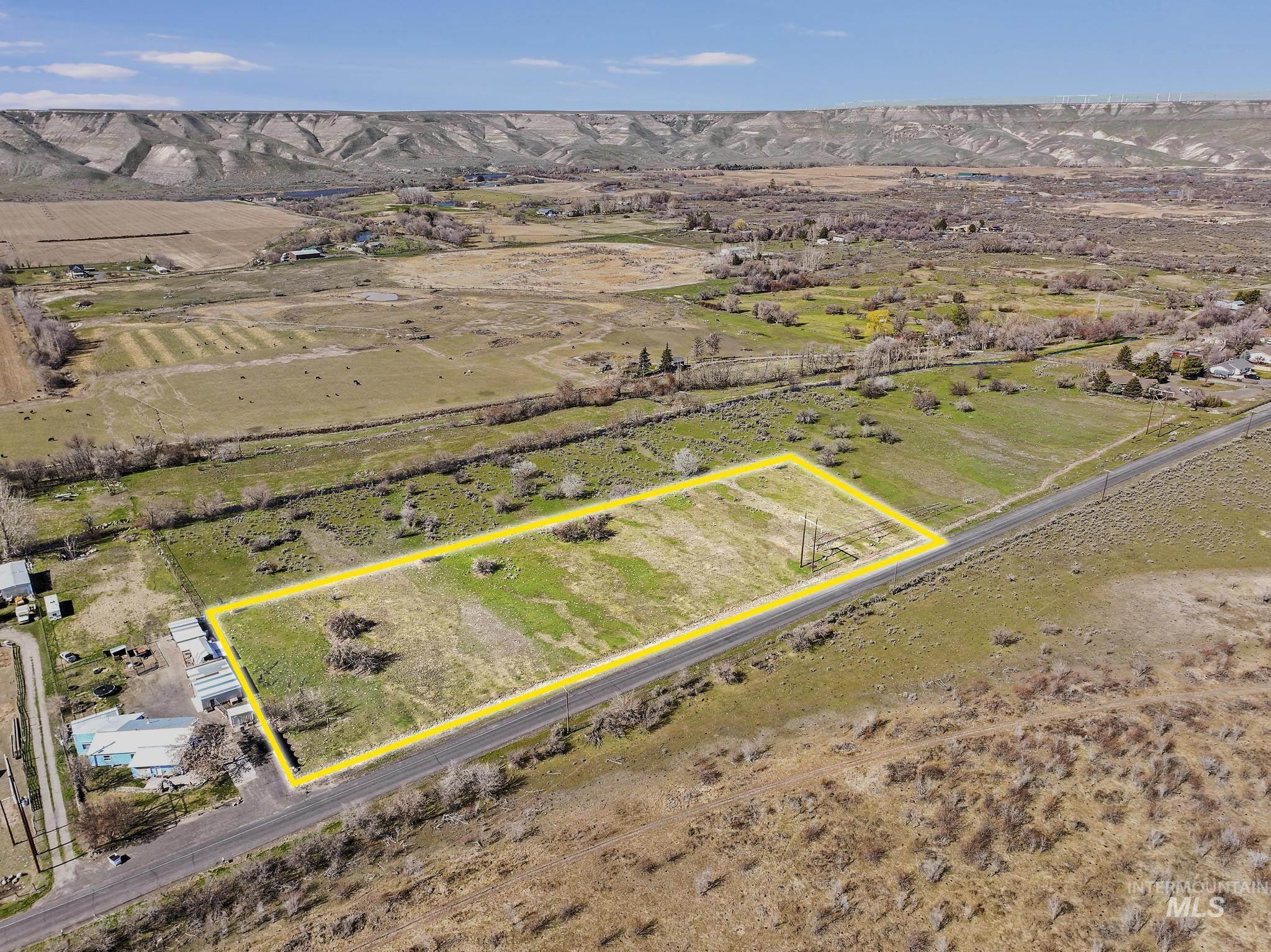 Tbd Lot 4 900 E Property Photo 4