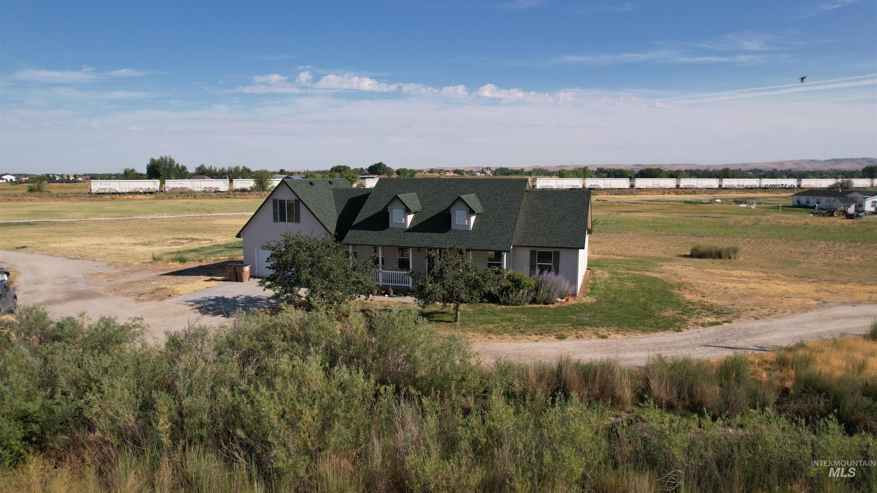 2395 Airport Rd Property Photo 3