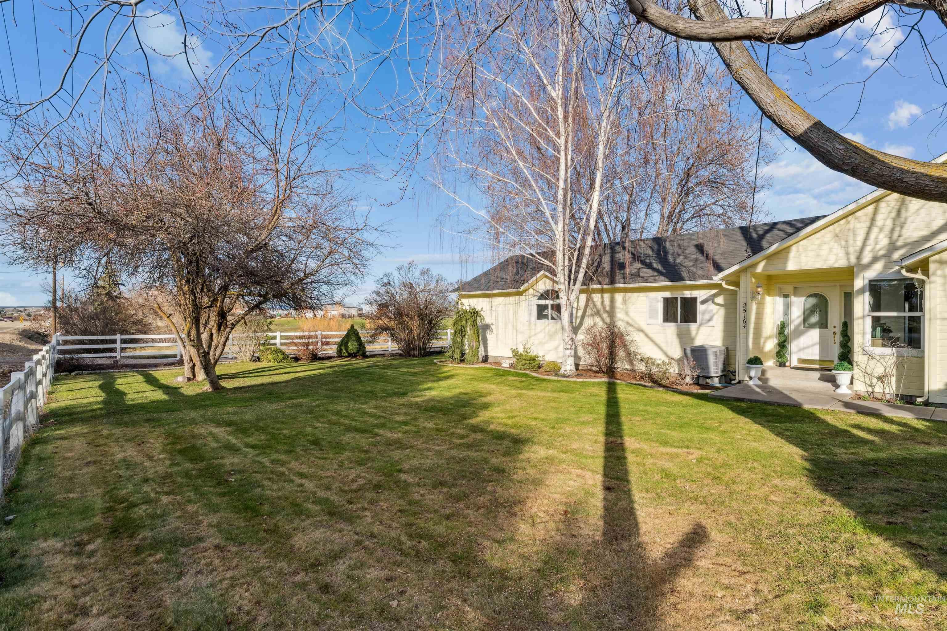25164 Lansing Lane Property Photo 7