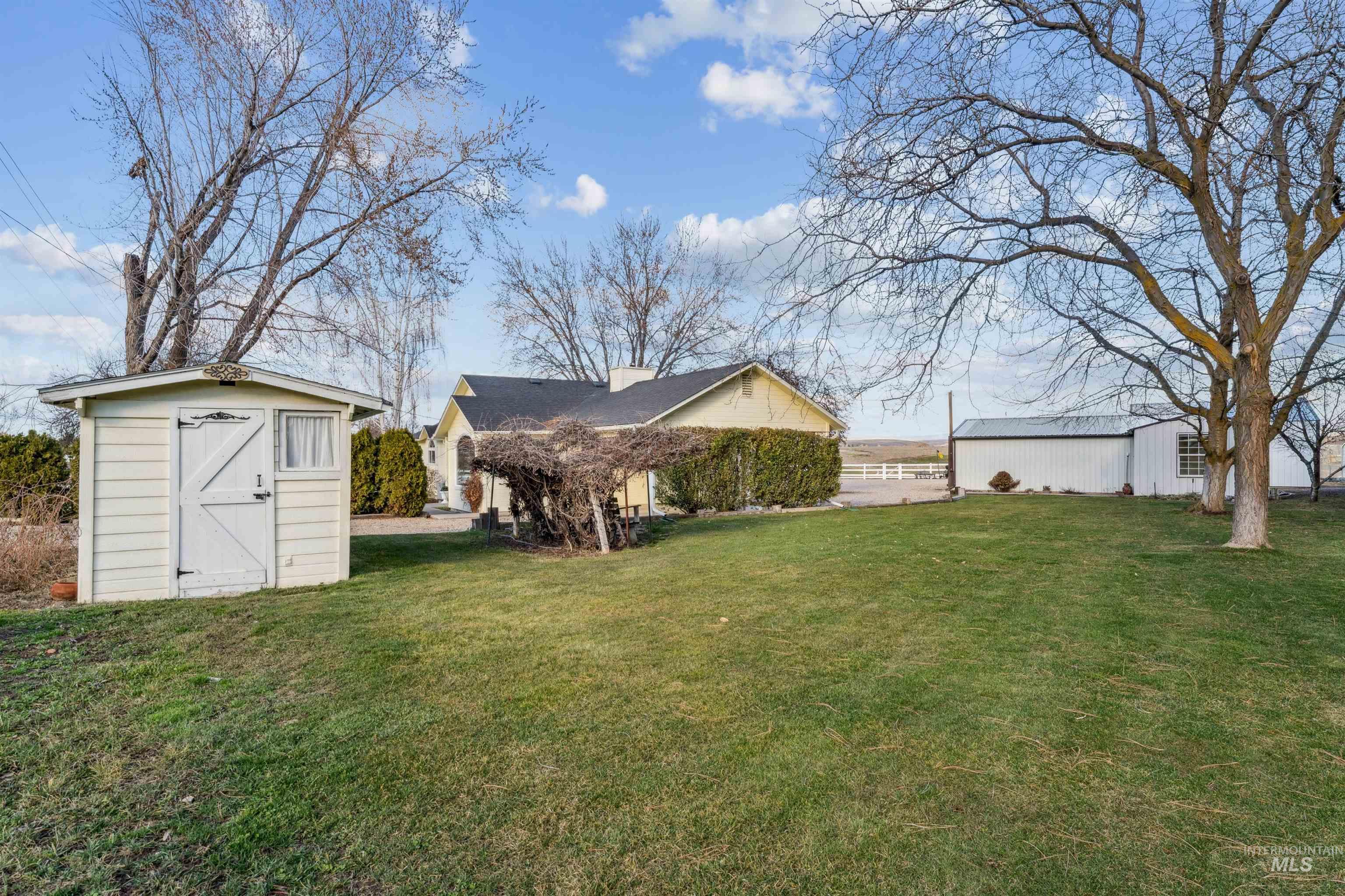 25164 Lansing Lane Property Photo 32