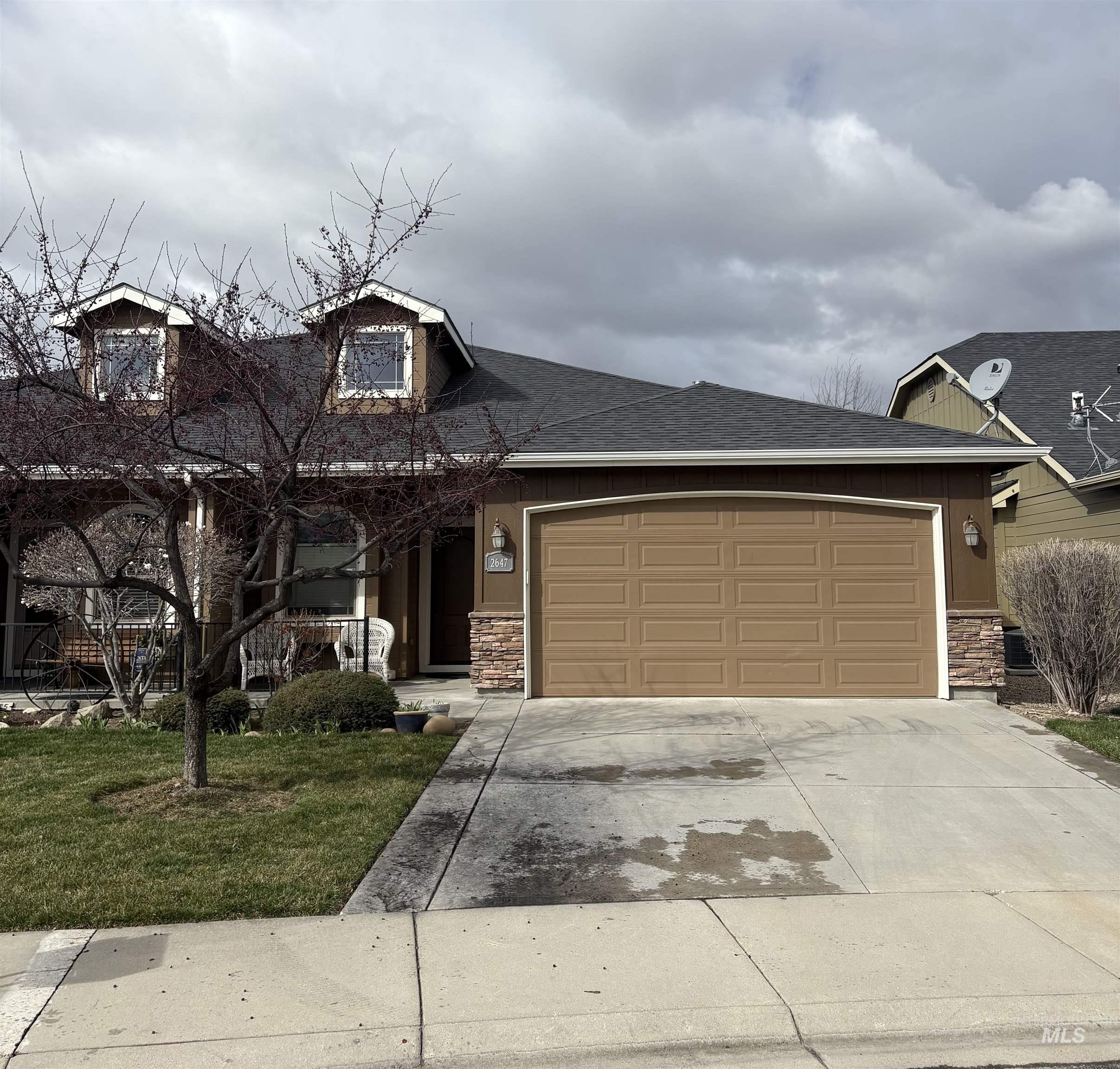 2647 S Legal Ave Property Photo 1