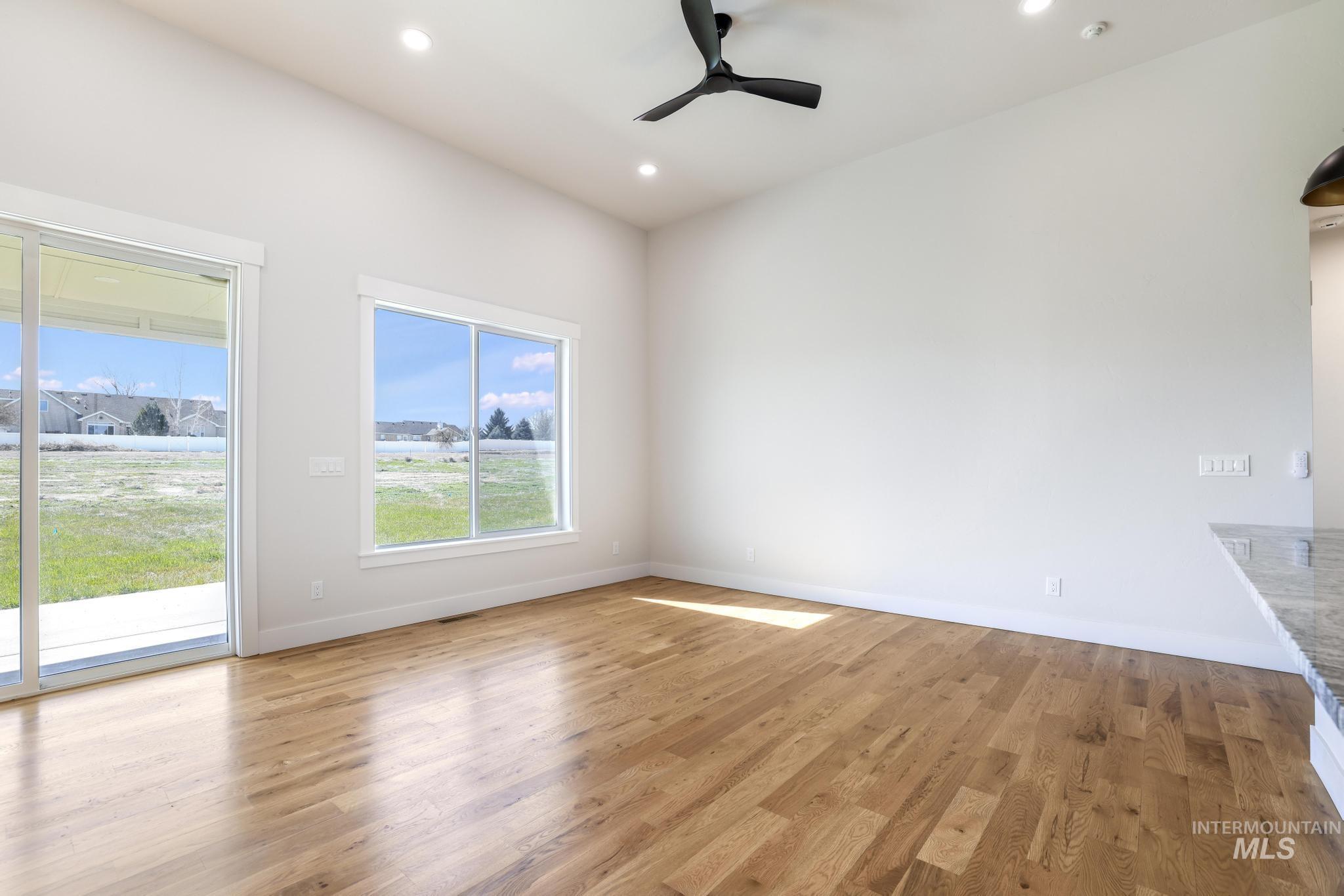 2513 Van Gogh Property Photo 13