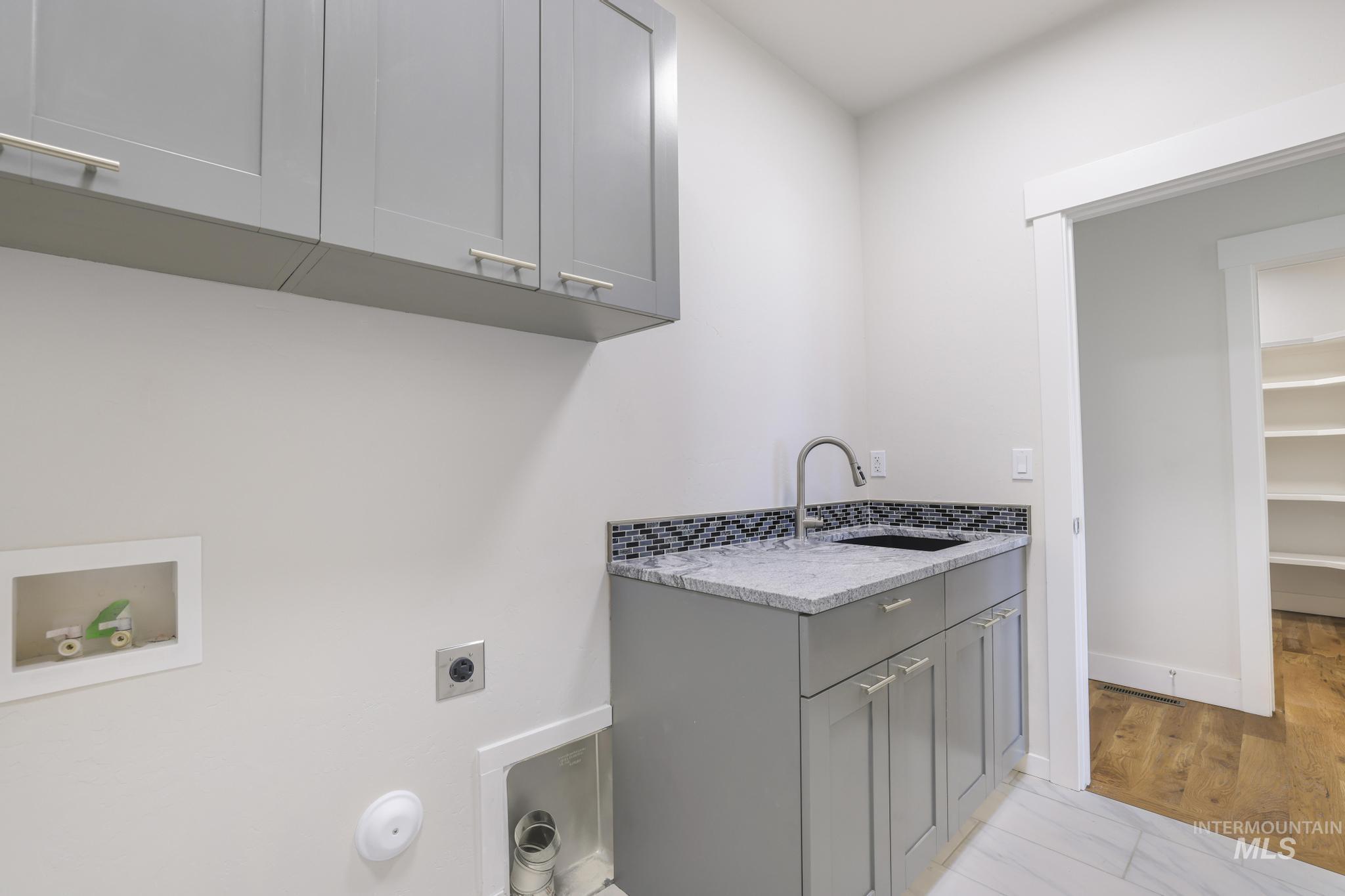 2513 Van Gogh Property Photo 21