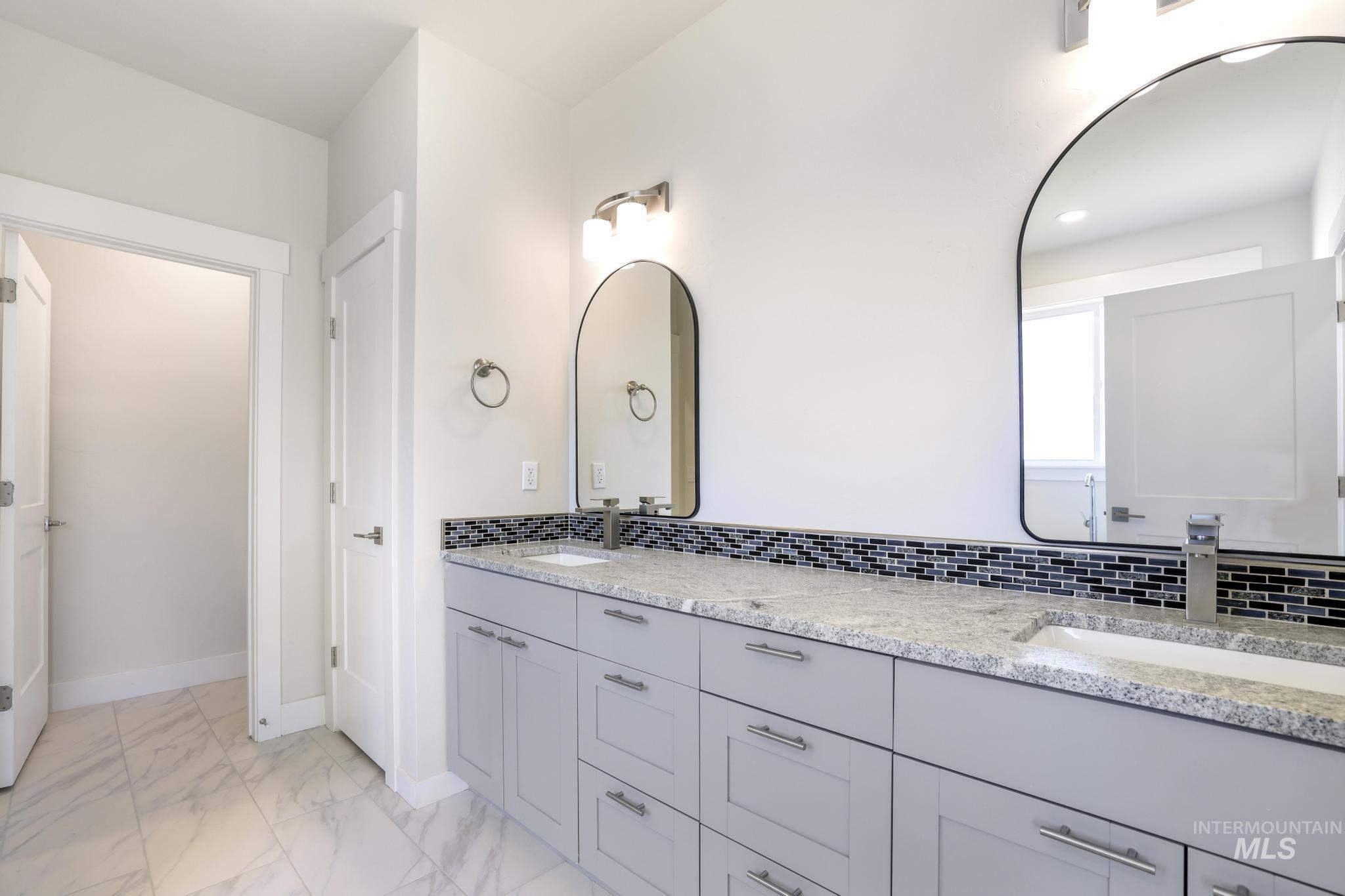 2513 Van Gogh Property Photo 25