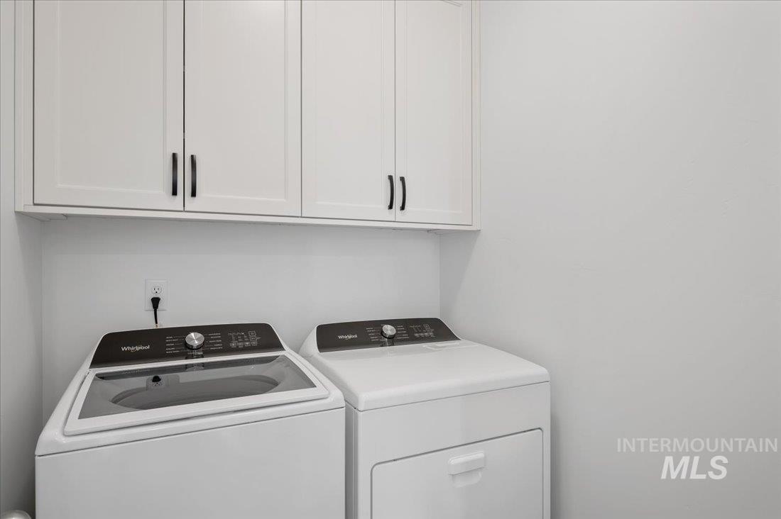 2573 N Morehouse Ave Property Photo 11