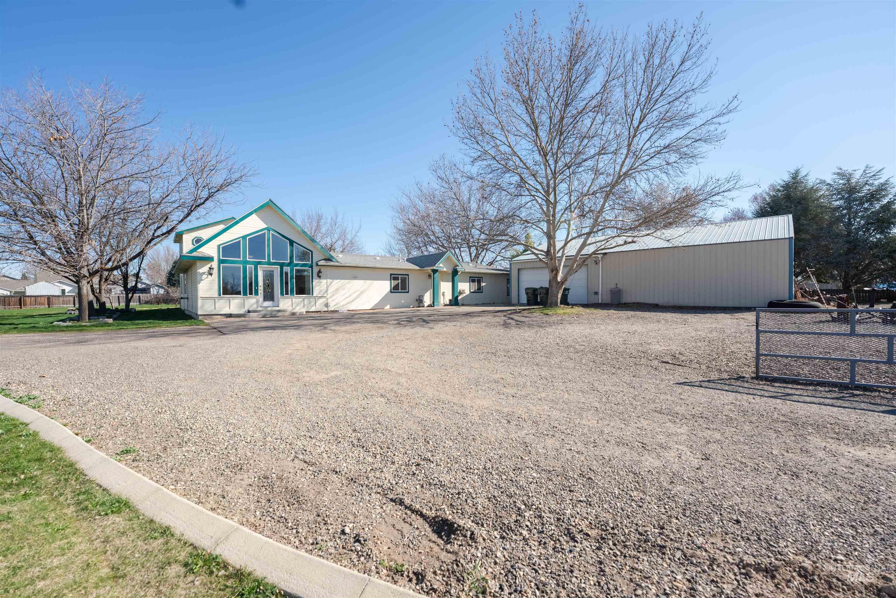 1156 W. Skagway Property Photo 1