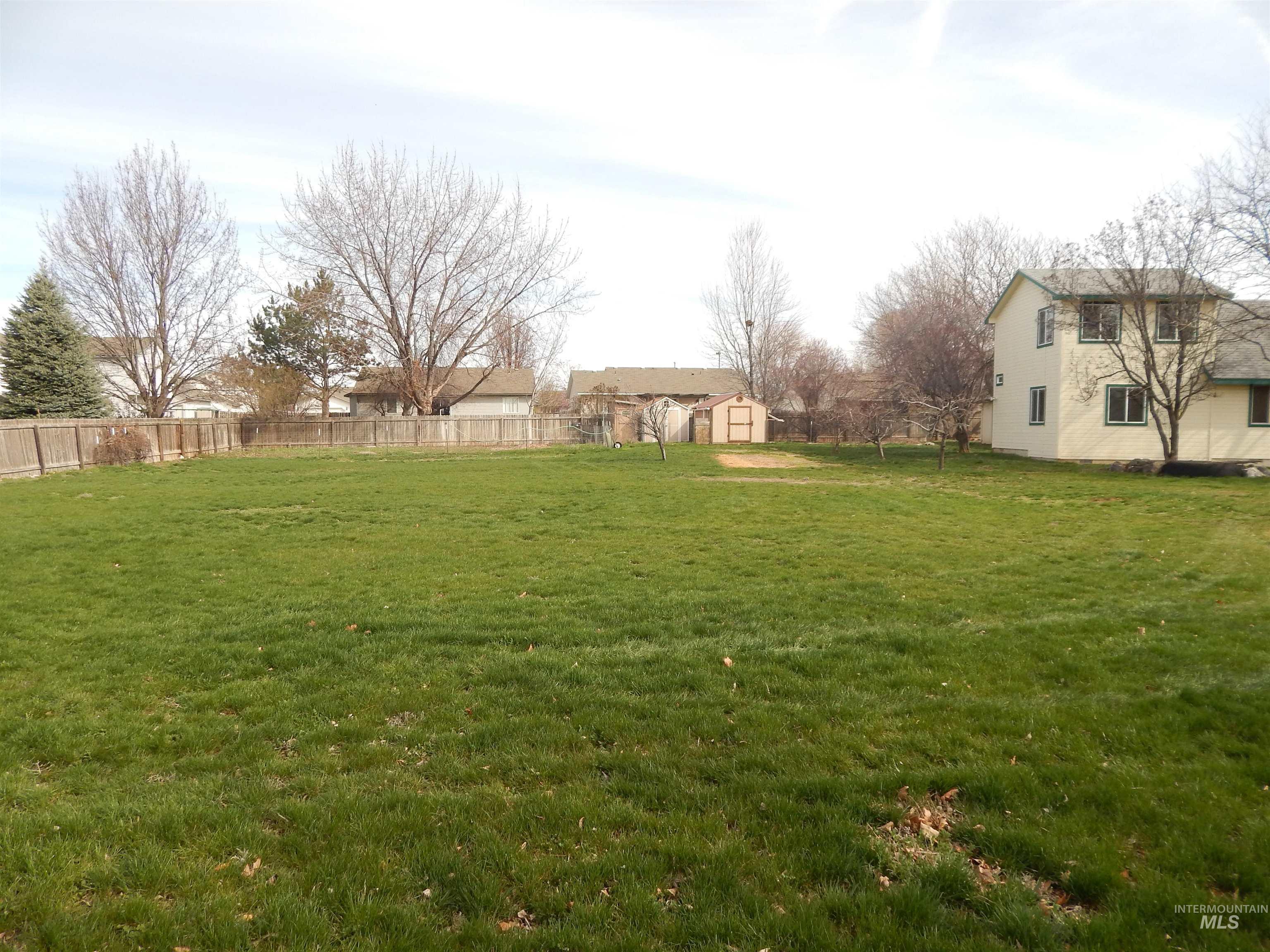 1156 W. Skagway Property Photo 6