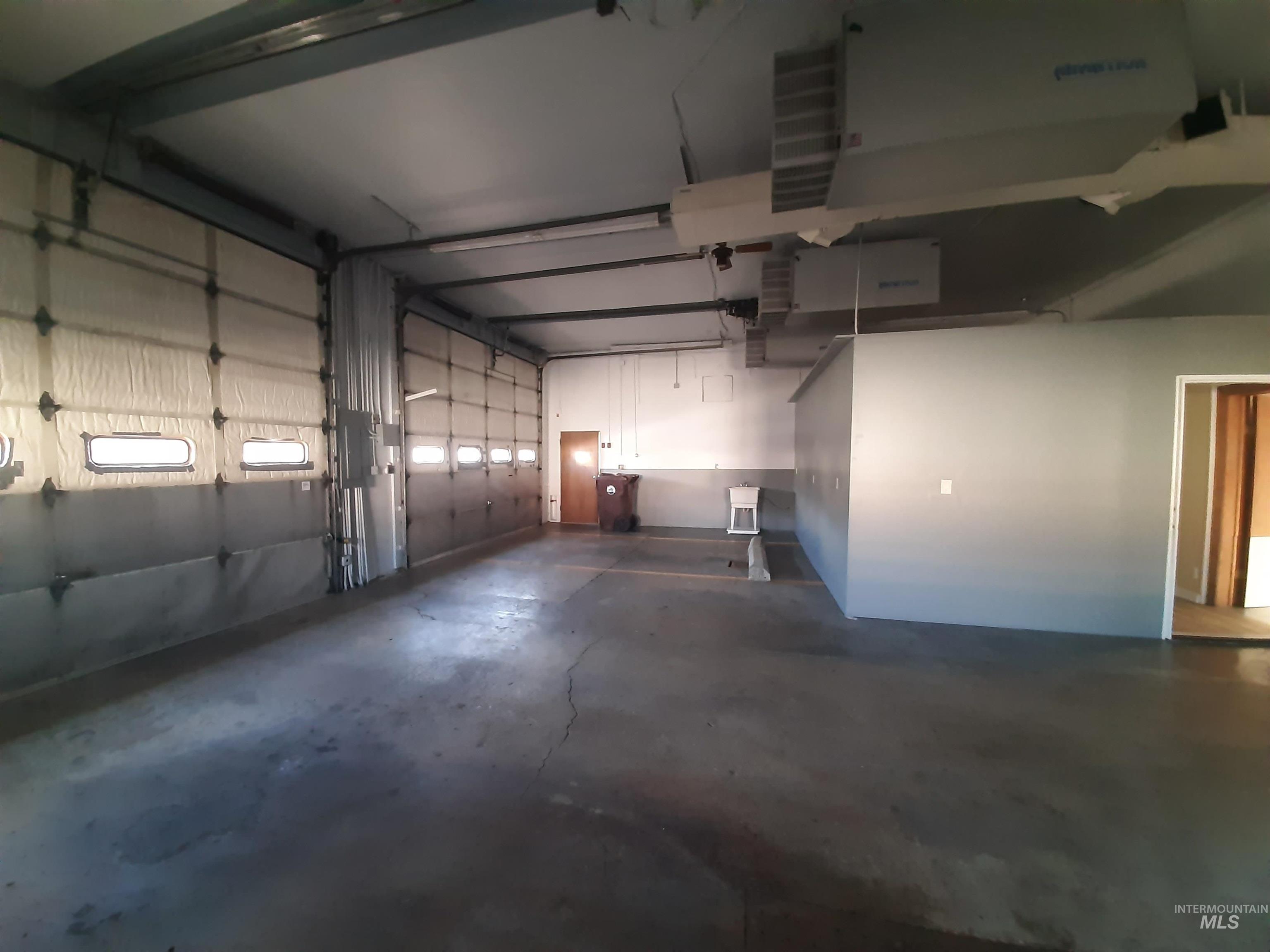 10 N Division Property Photo 6