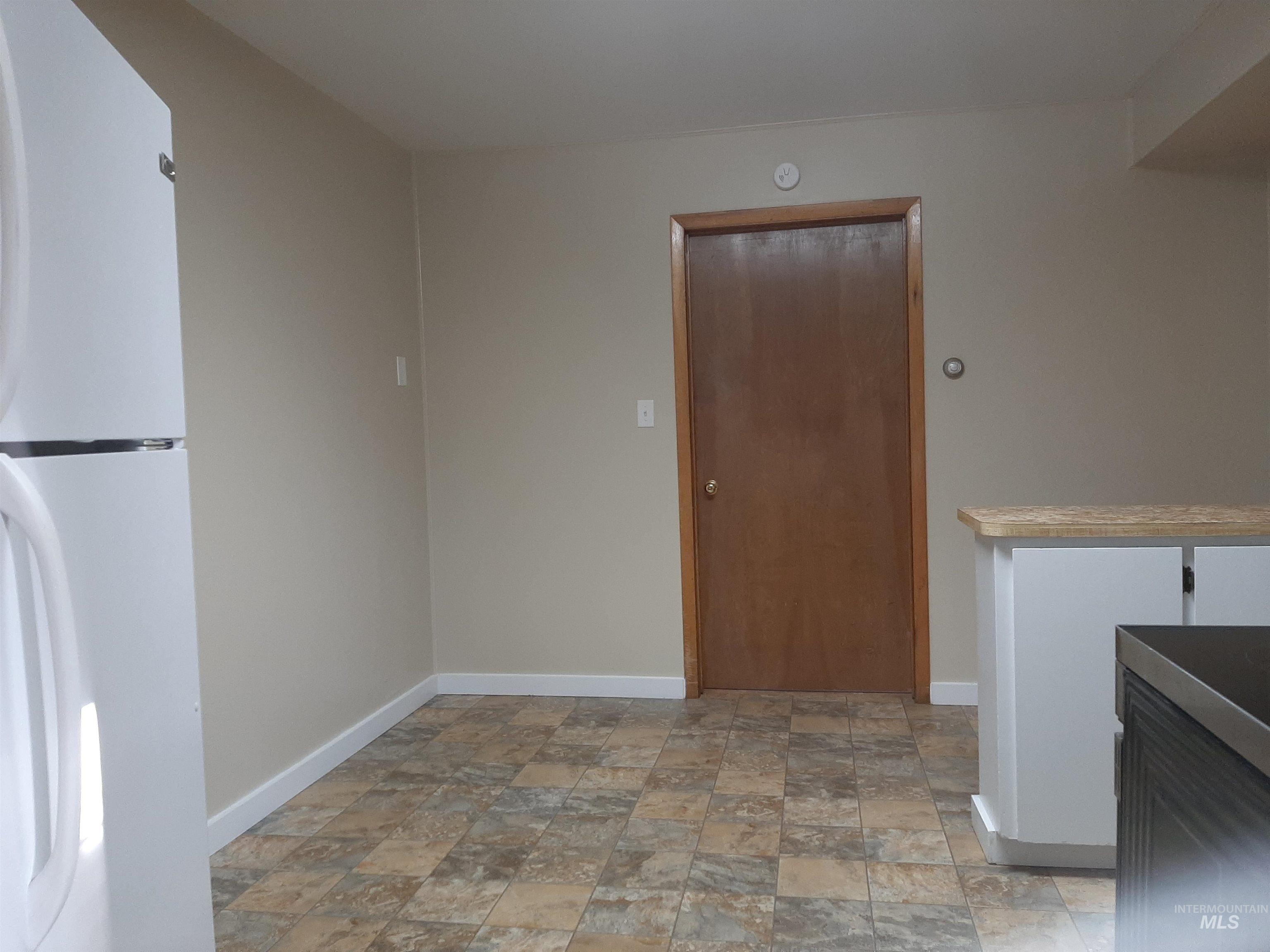 10 N Division Property Photo 12