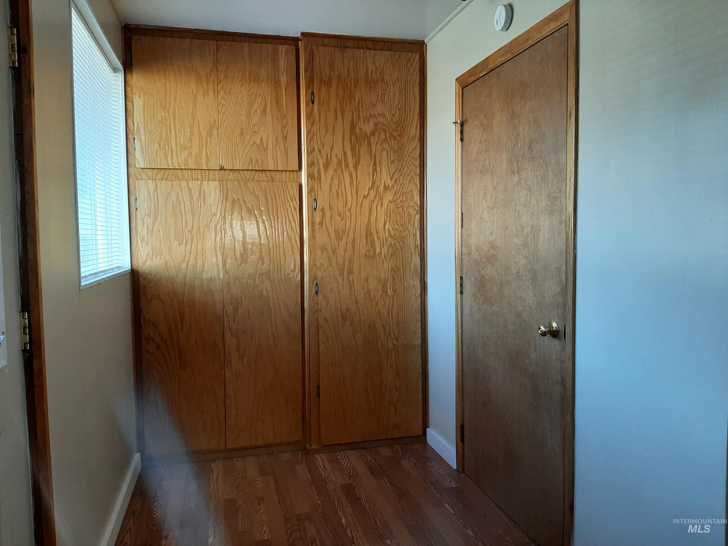 10 N Division Property Photo 16