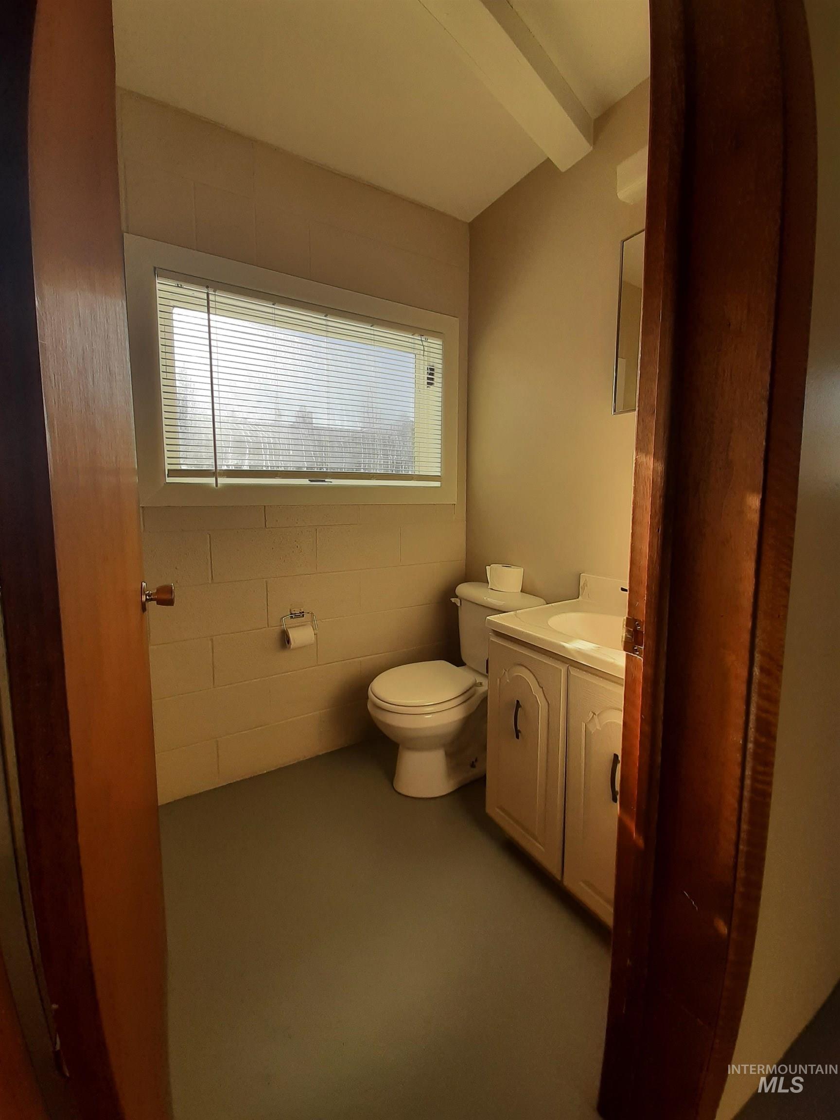 10 N Division Property Photo 17