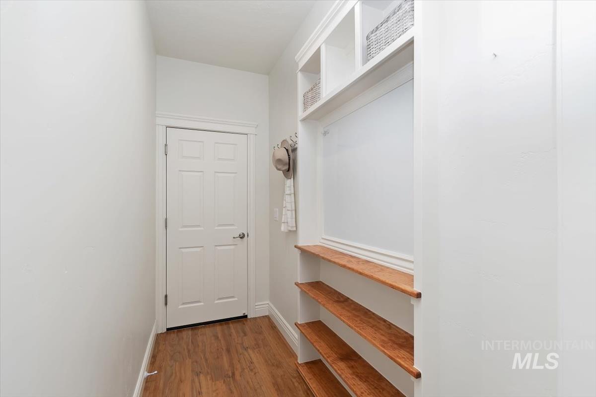 8042 W Decathlon Property Photo 26