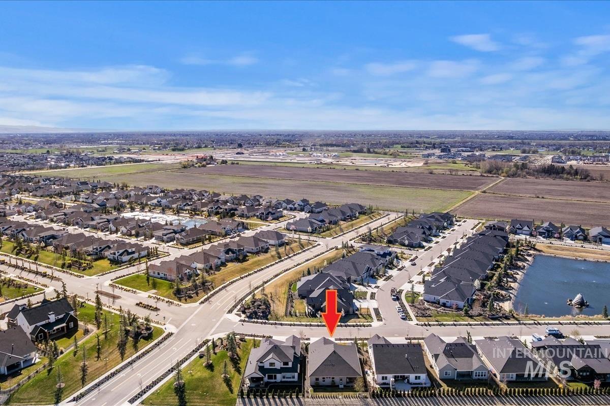 8042 W Decathlon Property Photo 39