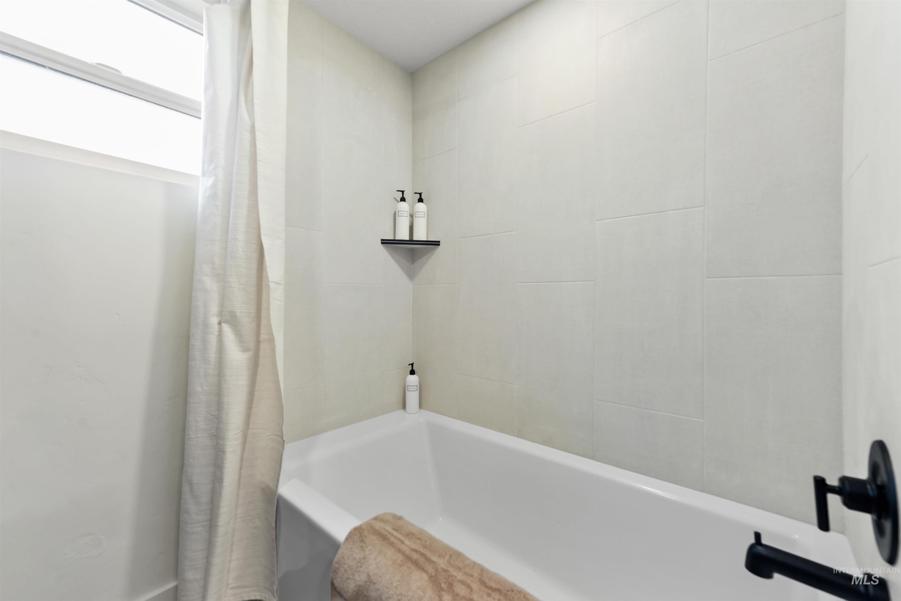 116 Raven Loop Property Photo 12