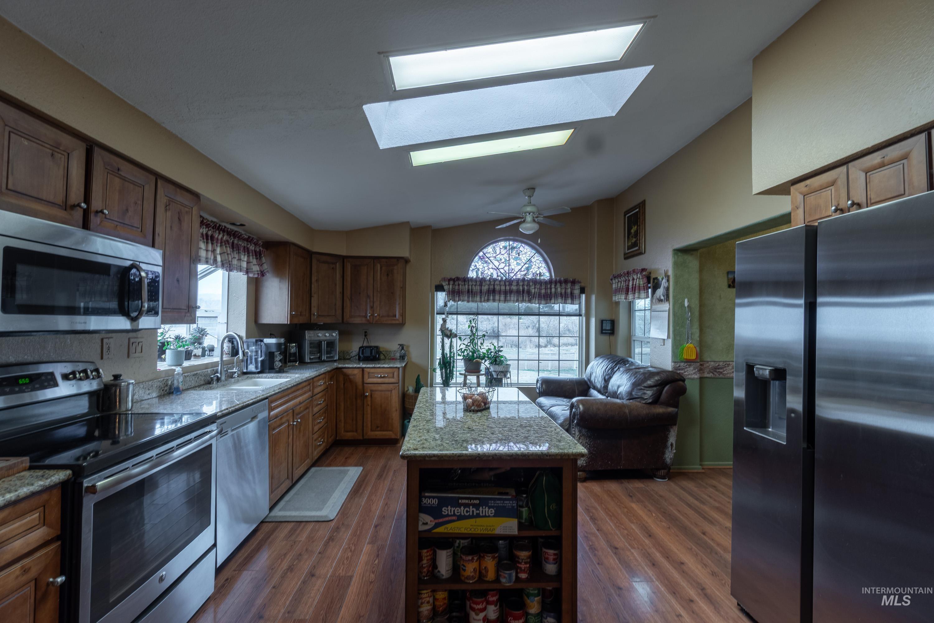 2110 E 3950 N Property Photo 6