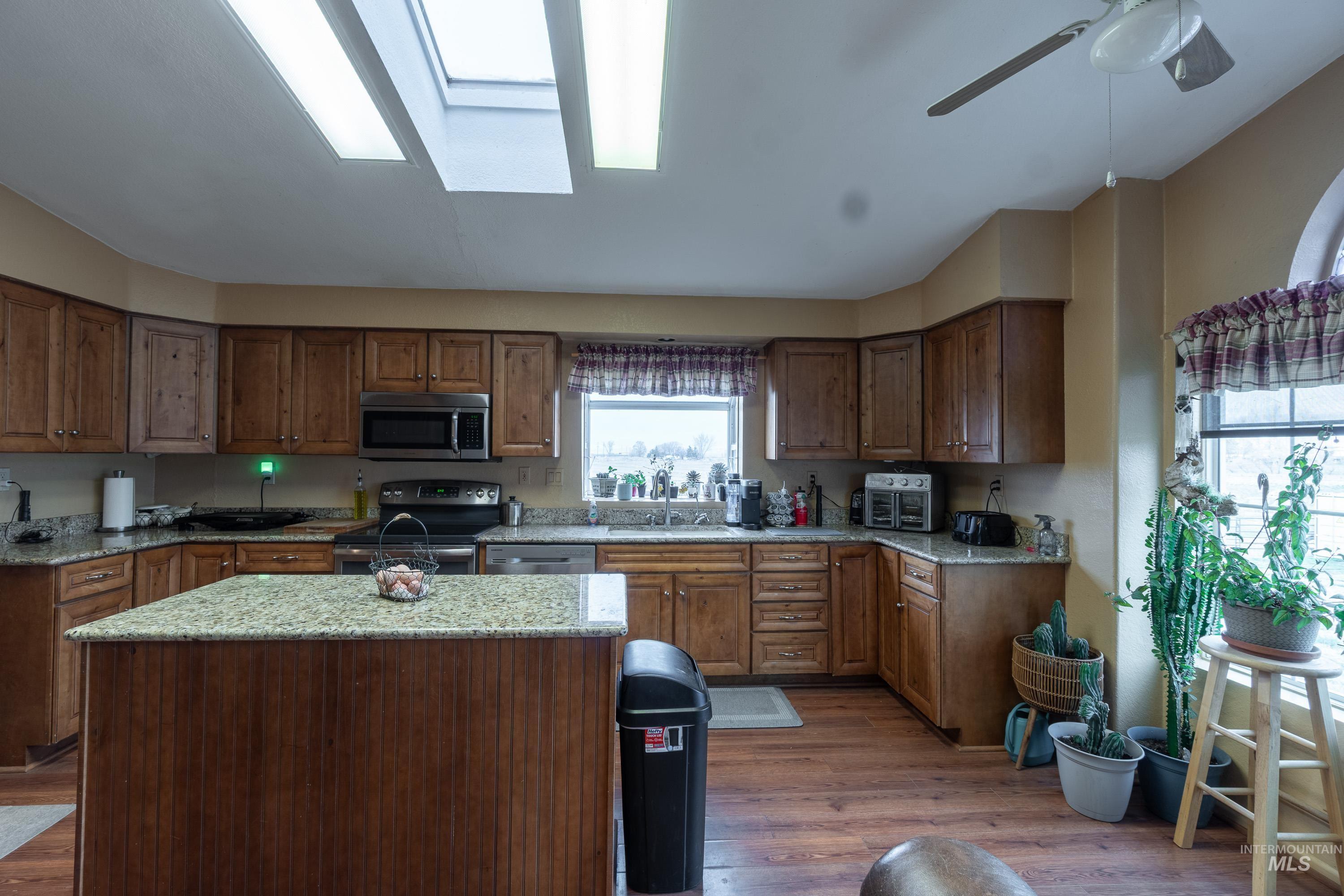 2110 E 3950 N Property Photo 7