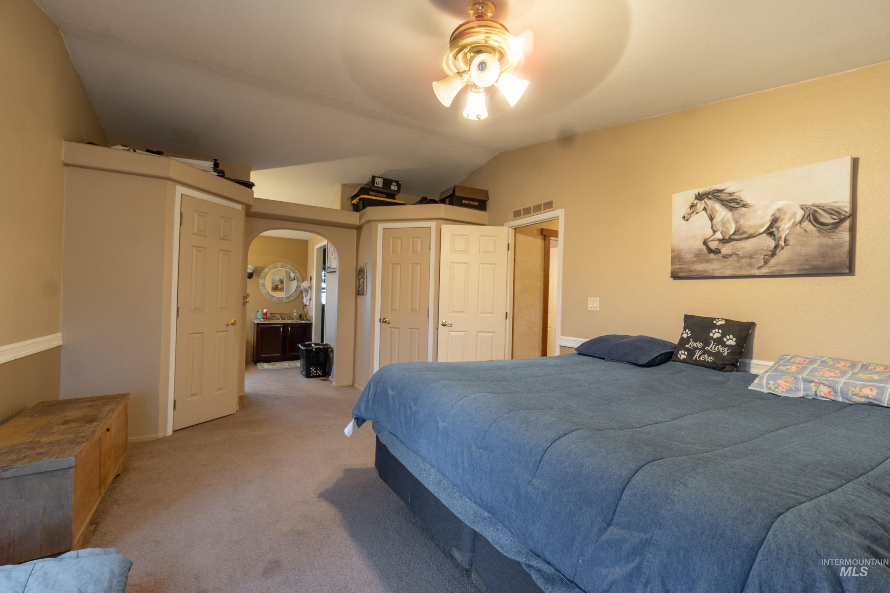 2110 E 3950 N Property Photo 9