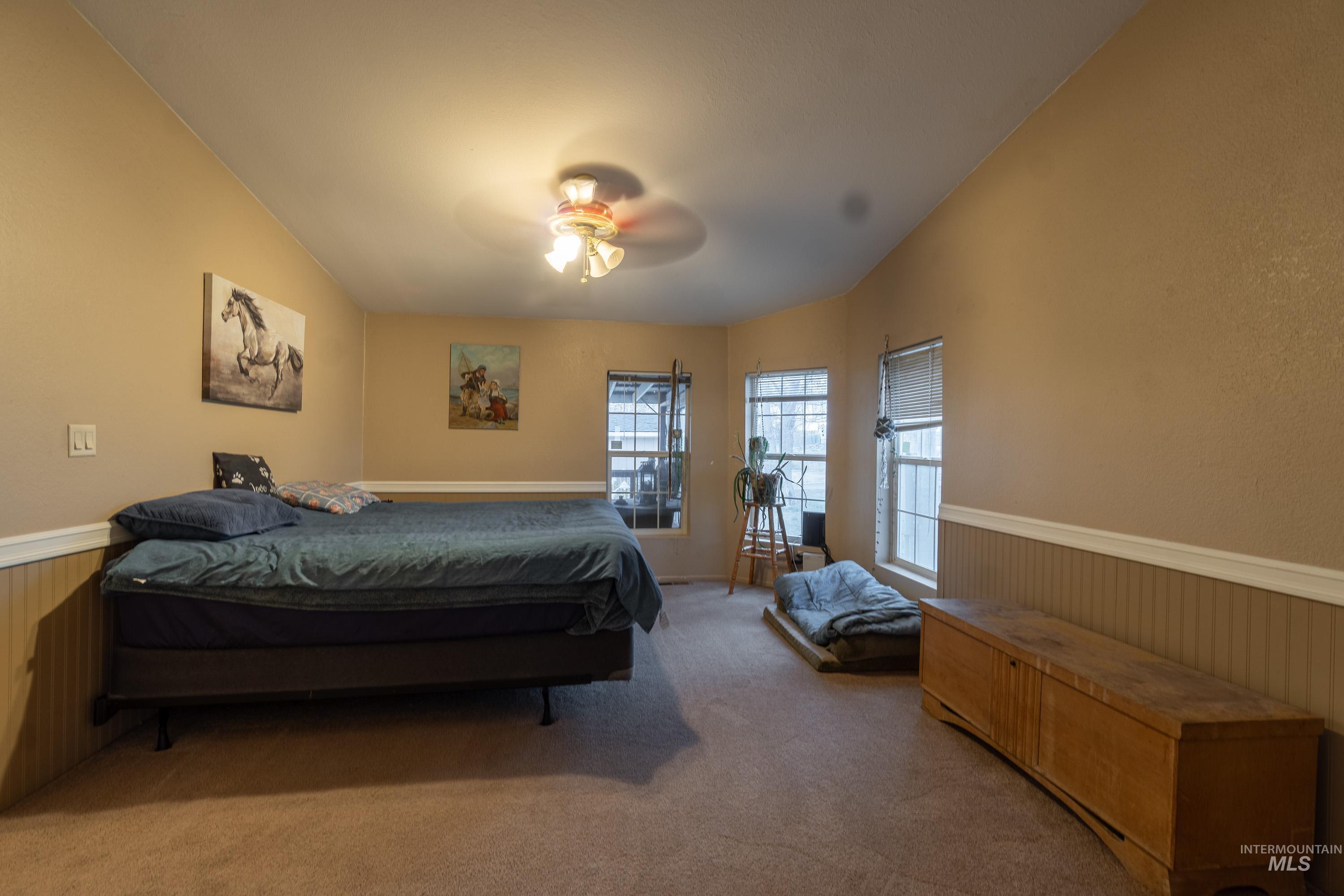 2110 E 3950 N Property Photo 10