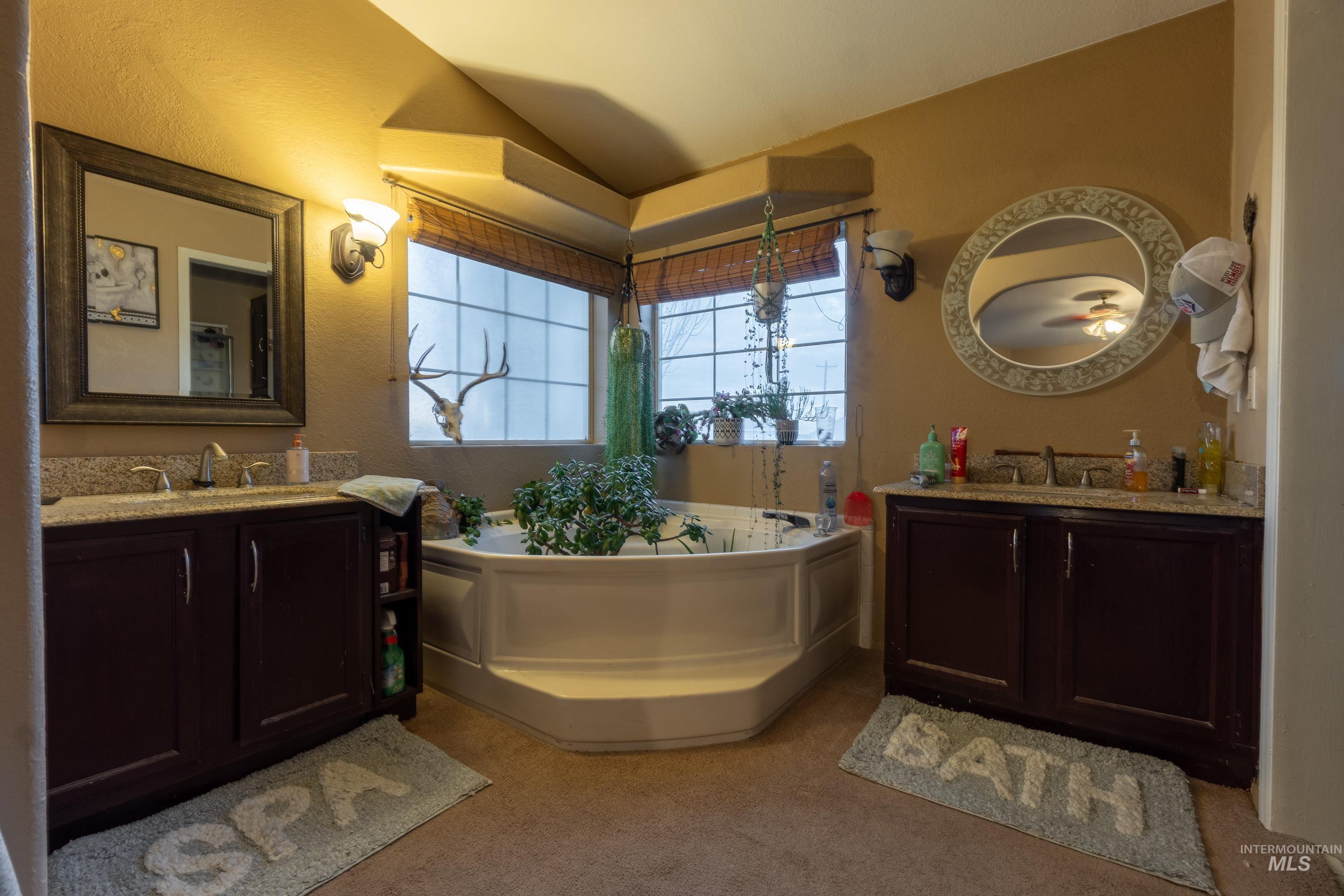 2110 E 3950 N Property Photo 11