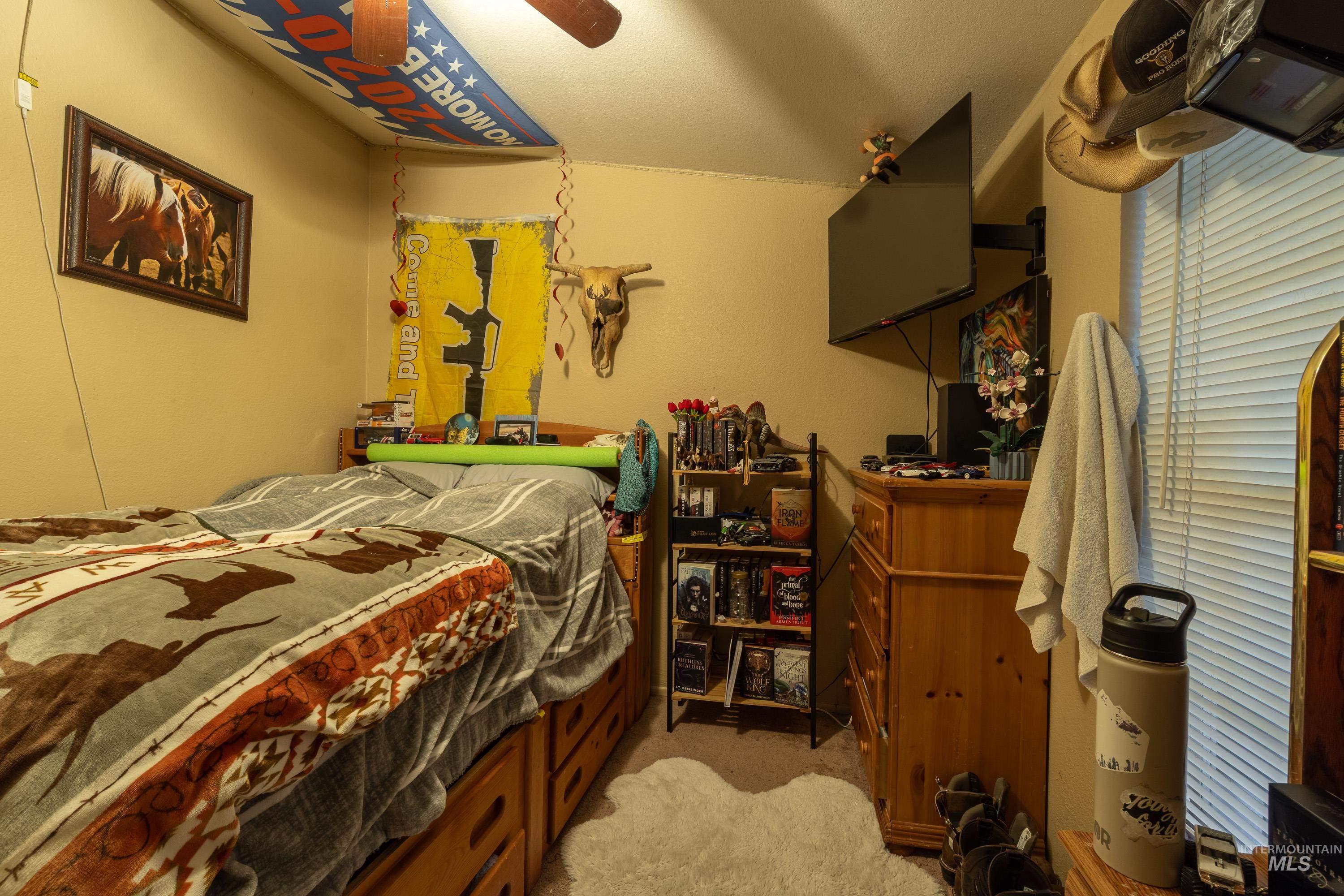 2110 E 3950 N Property Photo 14