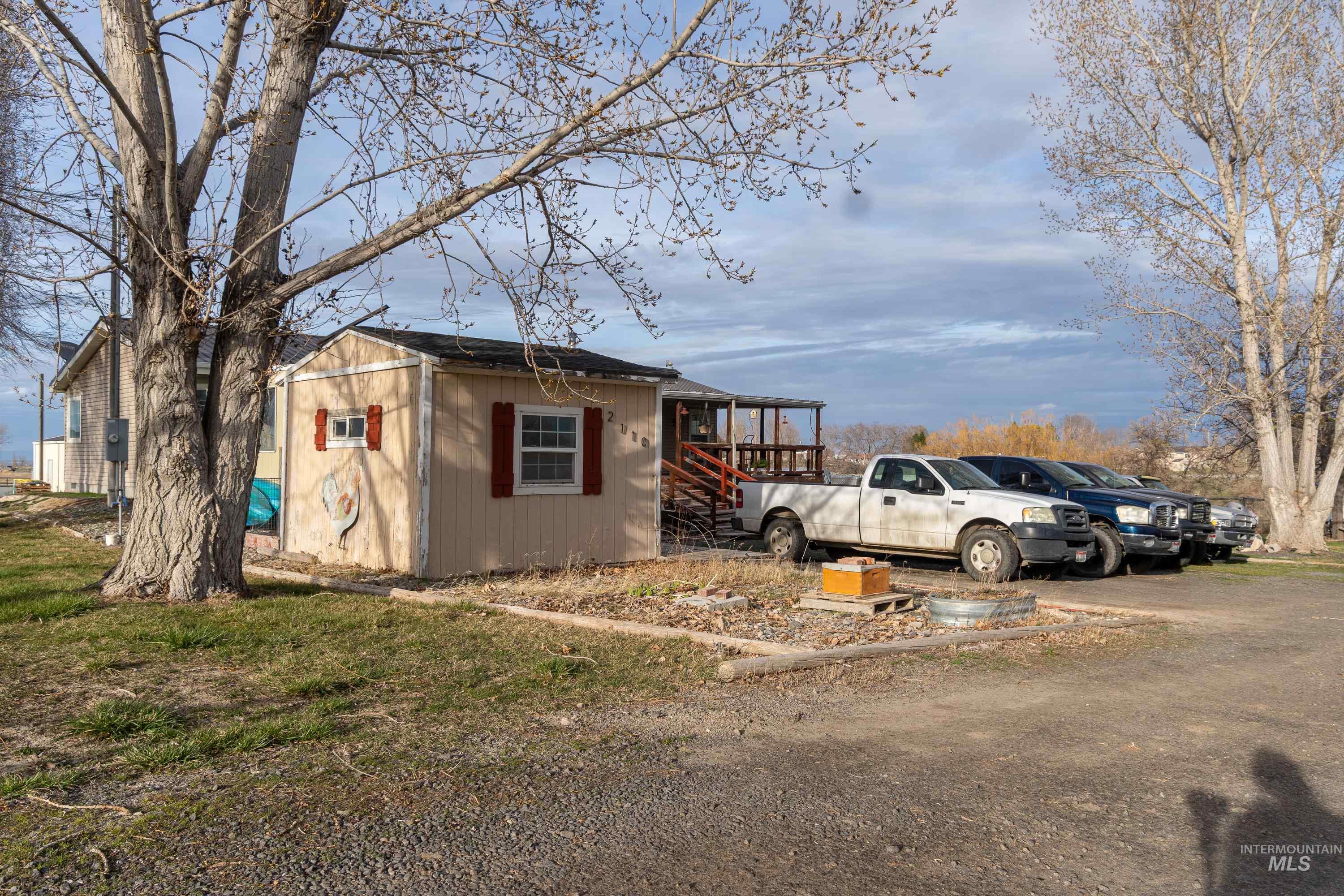 2110 E 3950 N Property Photo 24