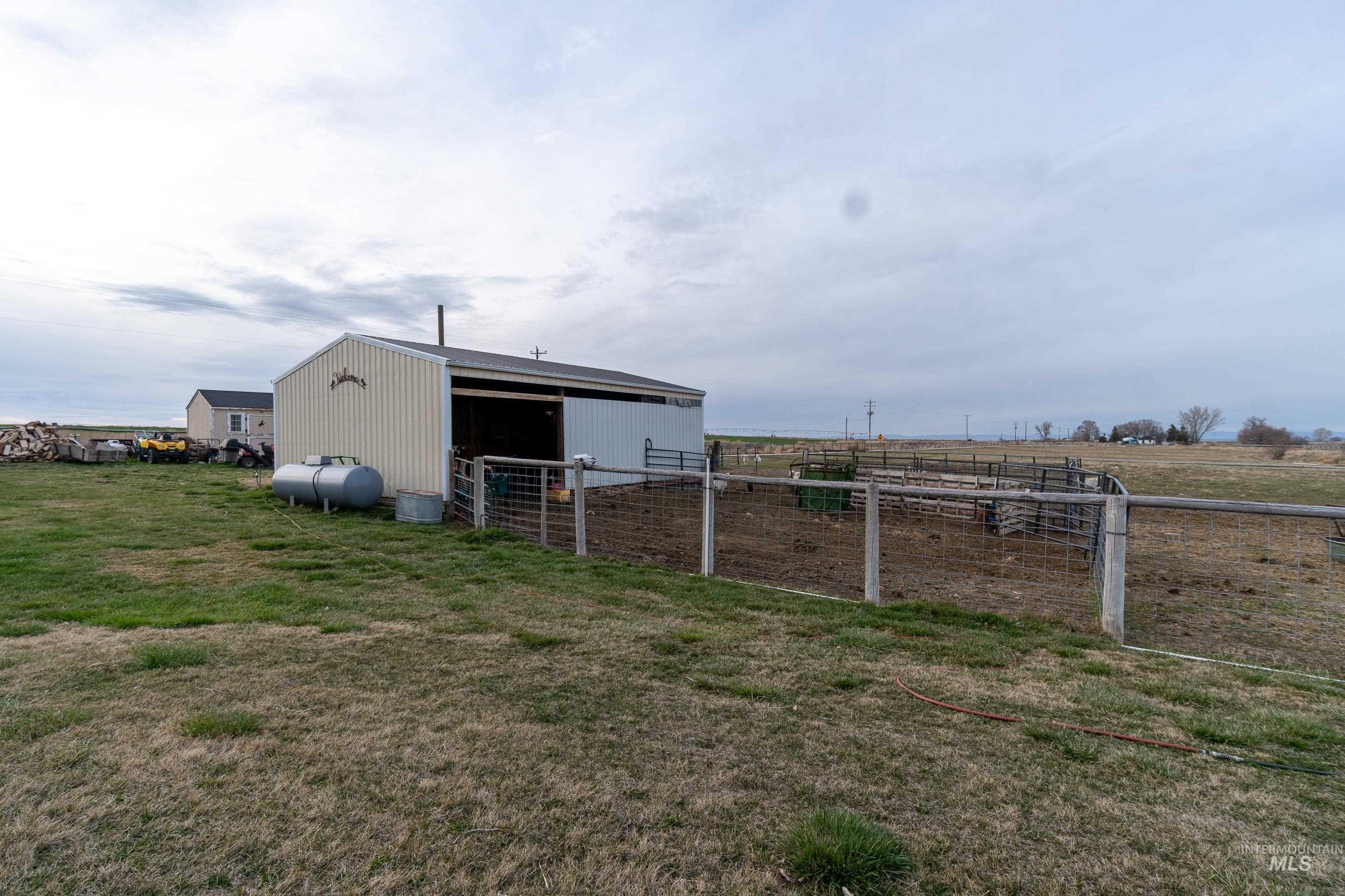 2110 E 3950 N Property Photo 40