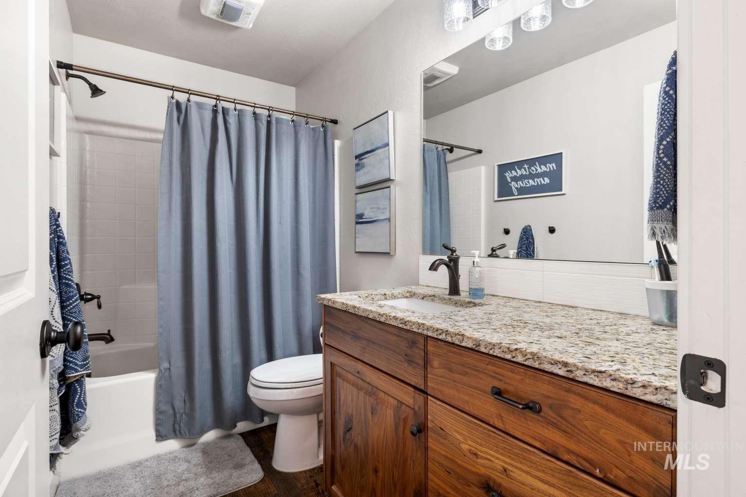 744 Midnight Sun Loop Property Photo 18