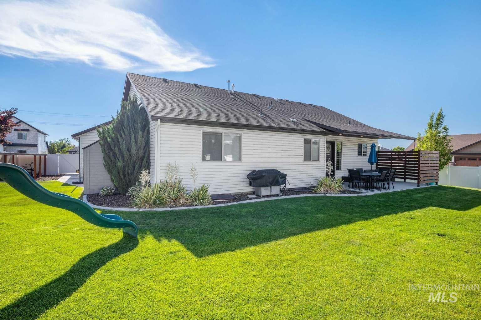 744 Midnight Sun Loop Property Photo 35