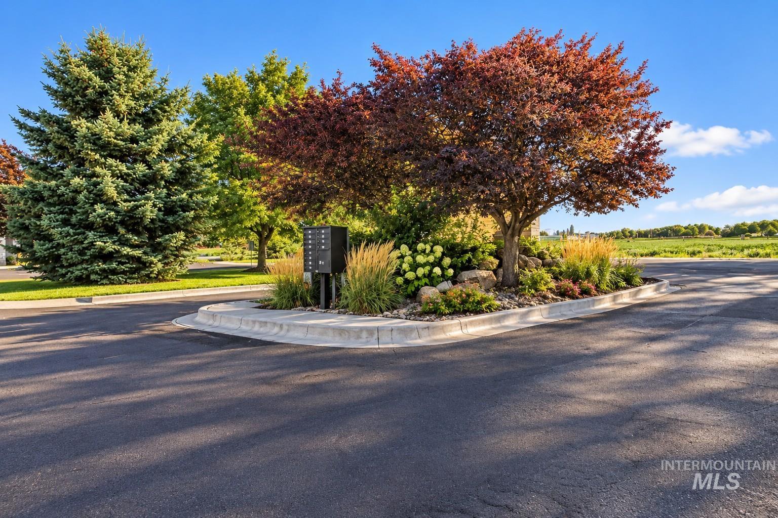 1408 Pomerelle Ave Ste B Property Photo 13