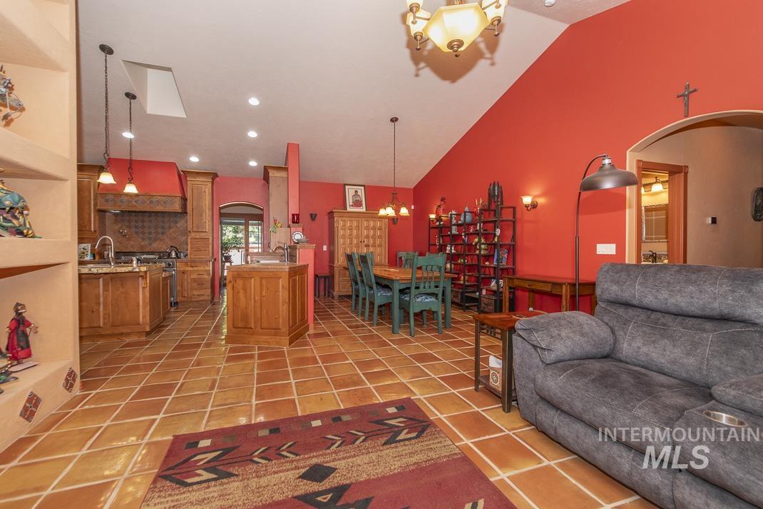 2214 Washington Property Photo 8