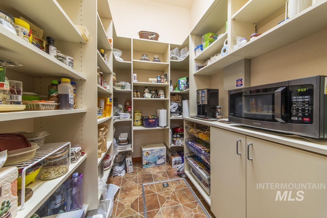 2214 Washington Property Photo 16