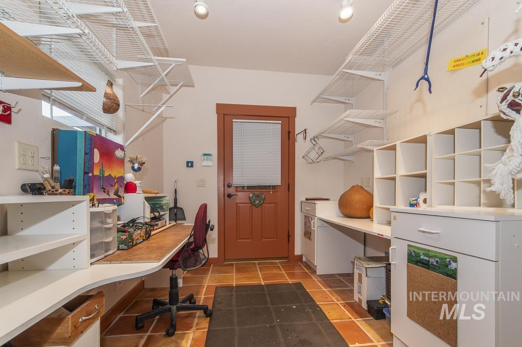 2214 Washington Property Photo 18