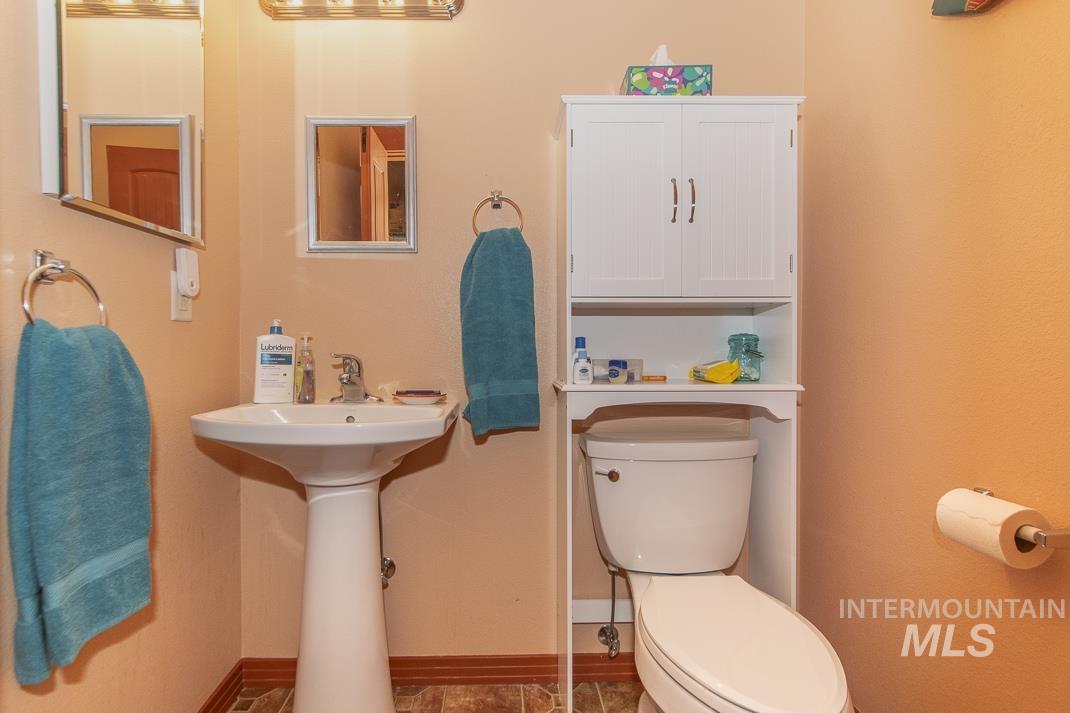 2214 Washington Property Photo 22