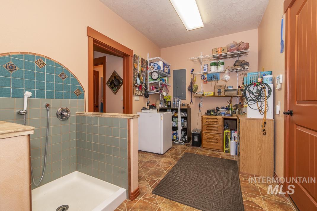 2214 Washington Property Photo 24