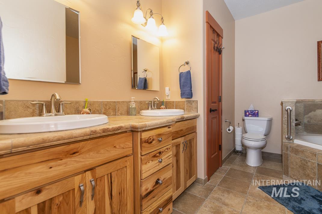 2214 Washington Property Photo 33