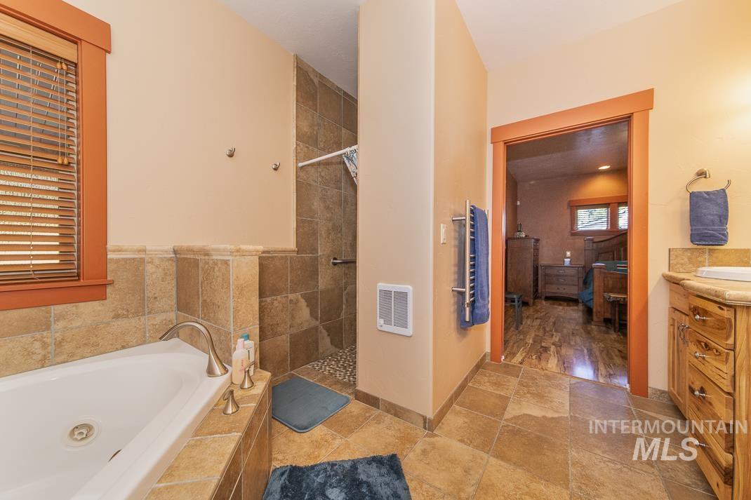 2214 Washington Property Photo 34