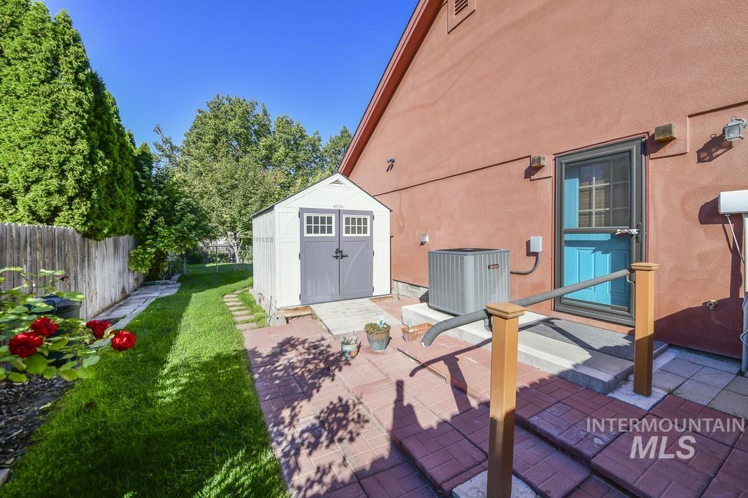 2214 Washington Property Photo 40