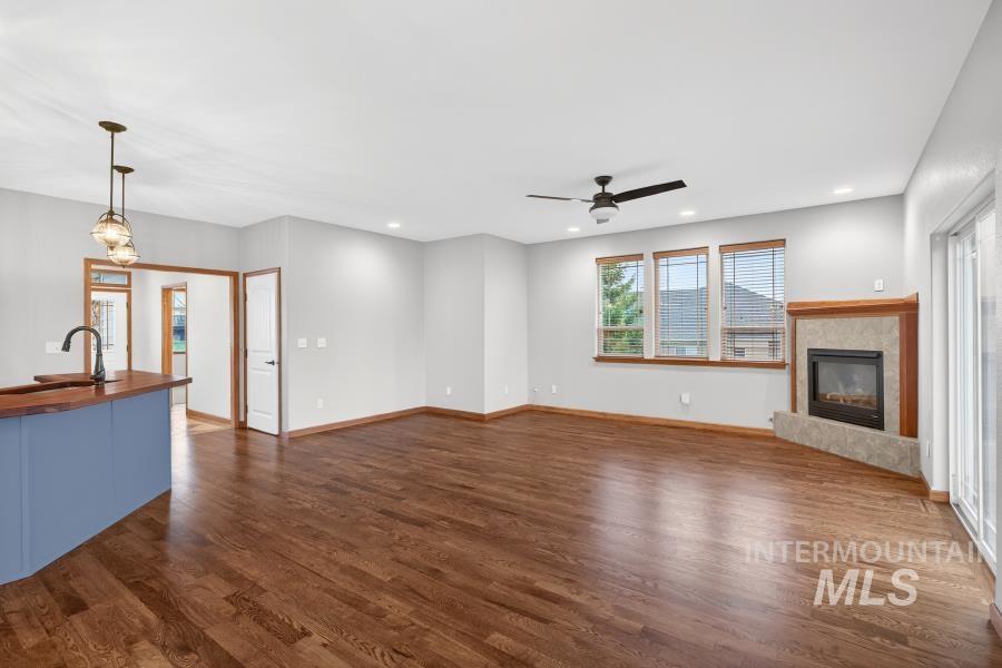 2309 Cambridge Ct. Property Photo 12