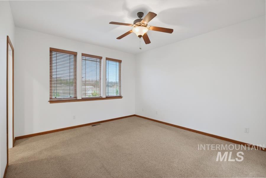 2309 Cambridge Ct. Property Photo 18