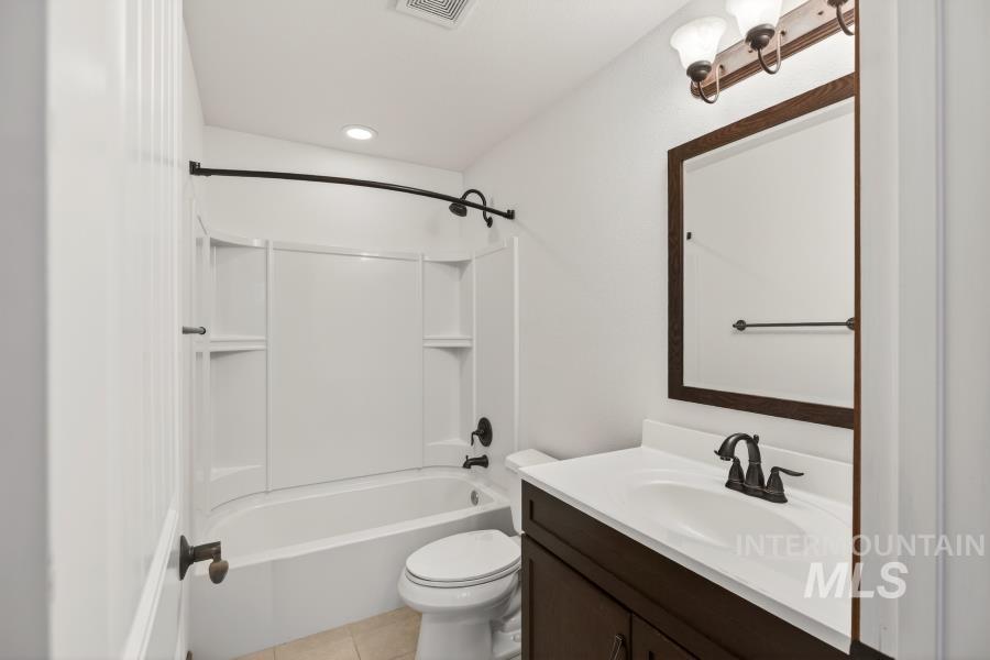 2309 Cambridge Ct. Property Photo 35