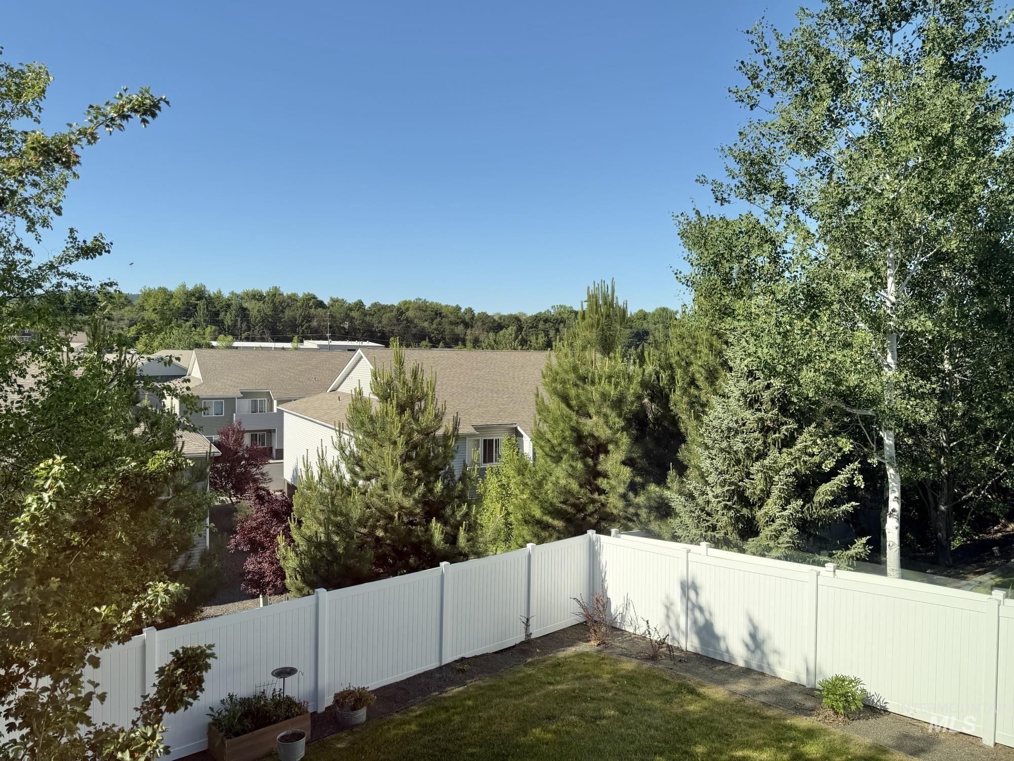 2309 Cambridge Ct. Property Photo 40