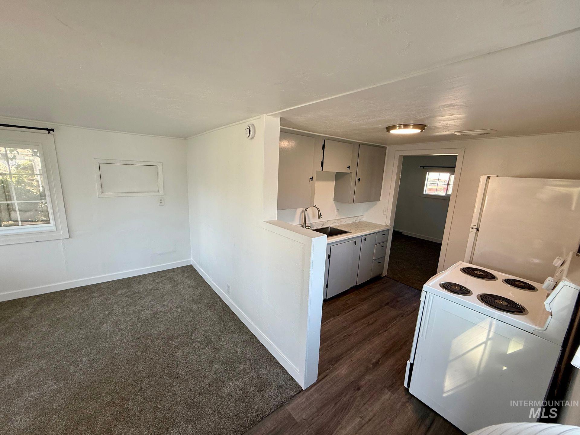 517 12th St Property Photo 12