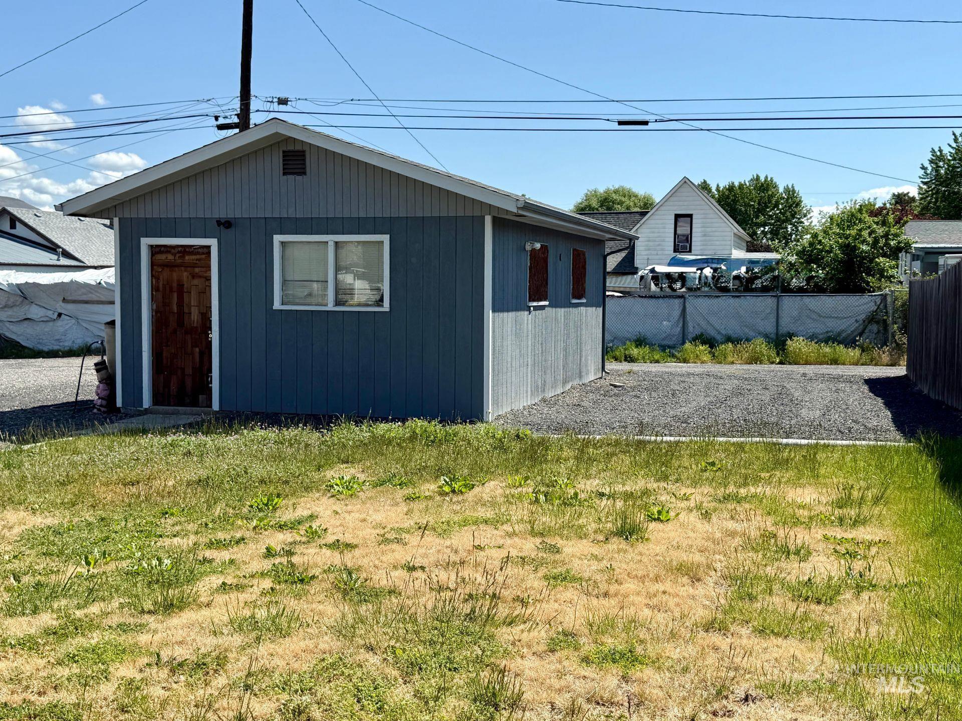 517 12th St Property Photo 14