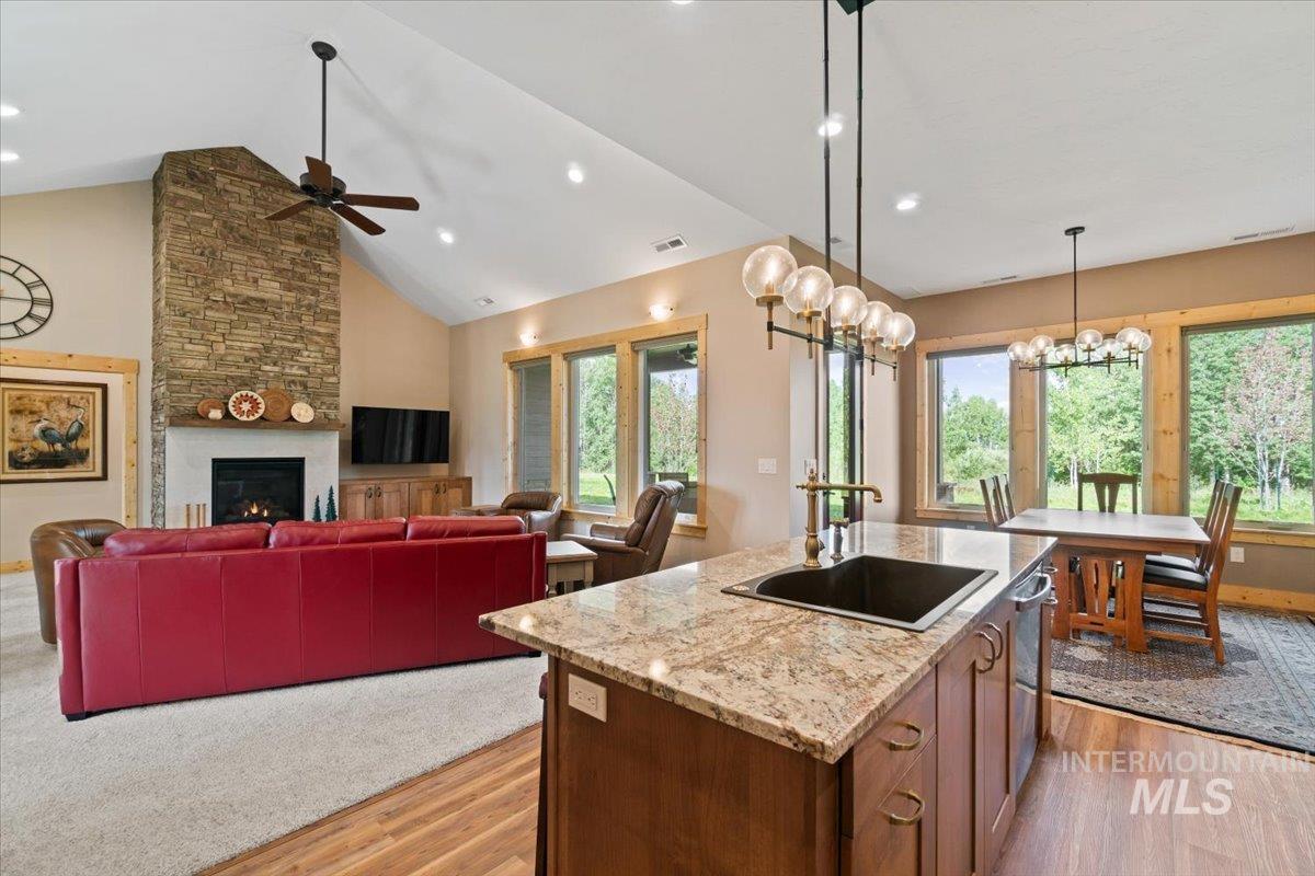 13917 Sky View Court Property Photo 10