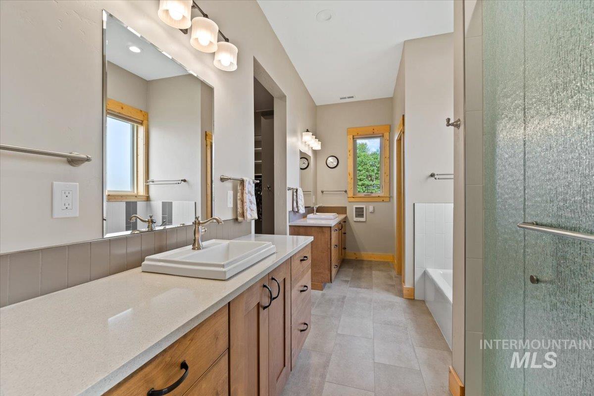 13917 Sky View Court Property Photo 22