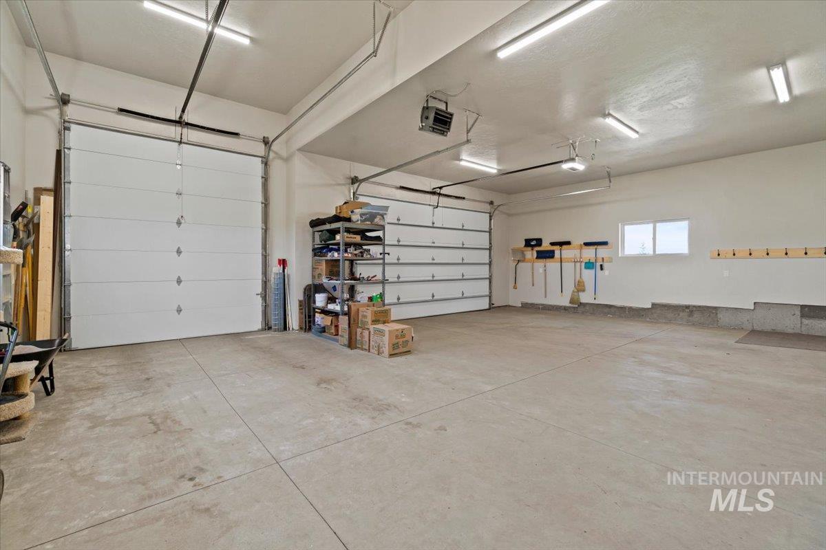 13917 Sky View Court Property Photo 35