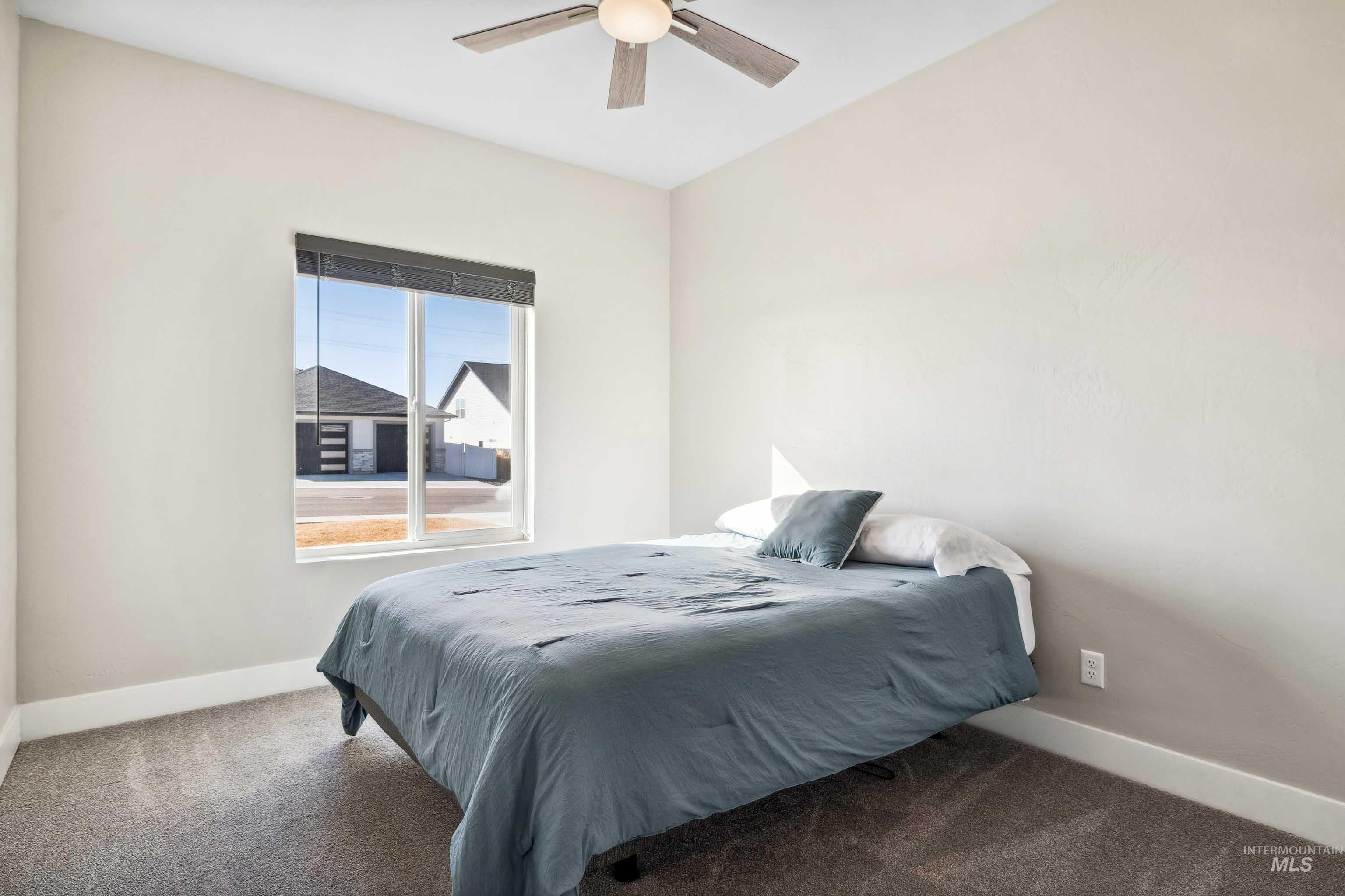 704 Midnight Sun Loop Property Photo 18